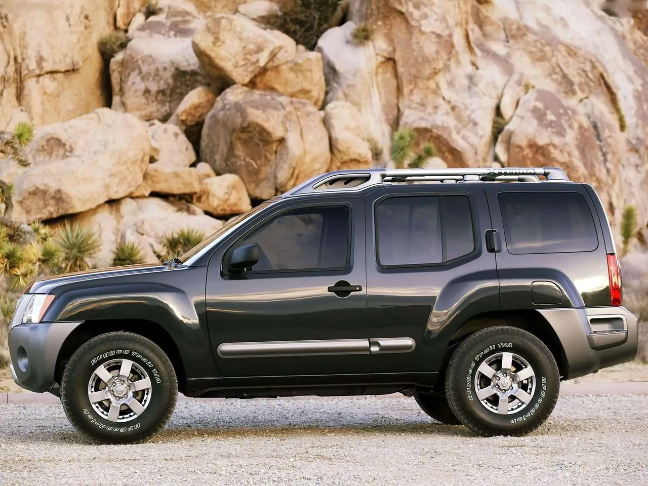 Nissan Xterra (2005) – boční profil