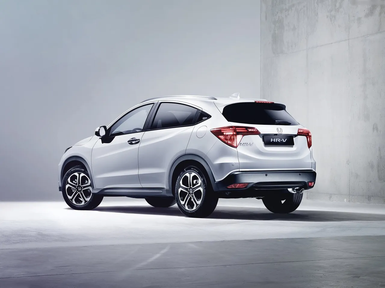 Honda HR-V [EU] (2016) – zadní tříčtvrteční pohled