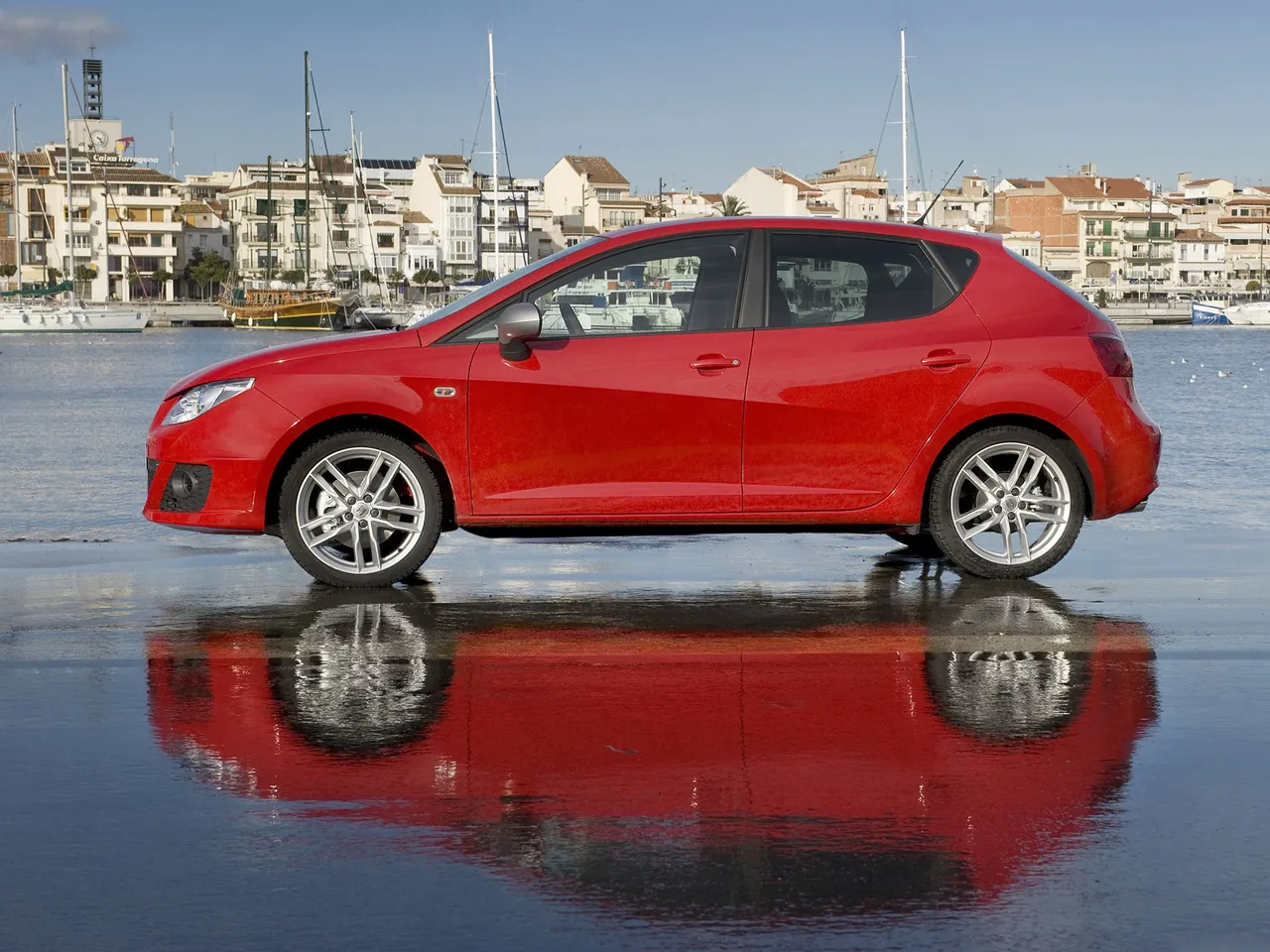Seat Ibiza FR TDI (2010) – boční profil