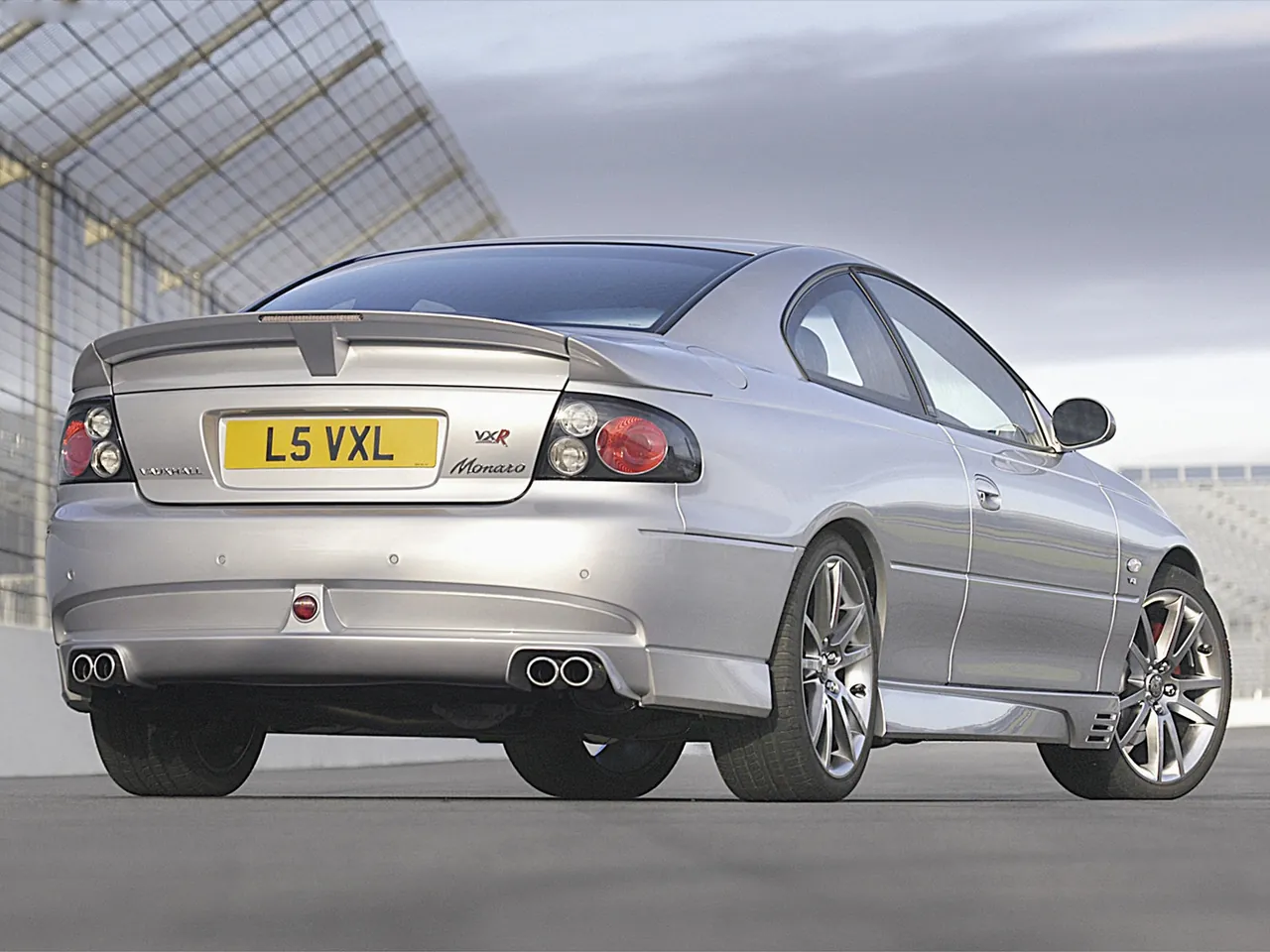 Vauxhall Monaro VXR (2005) – zadní tříčtvrteční pohled
