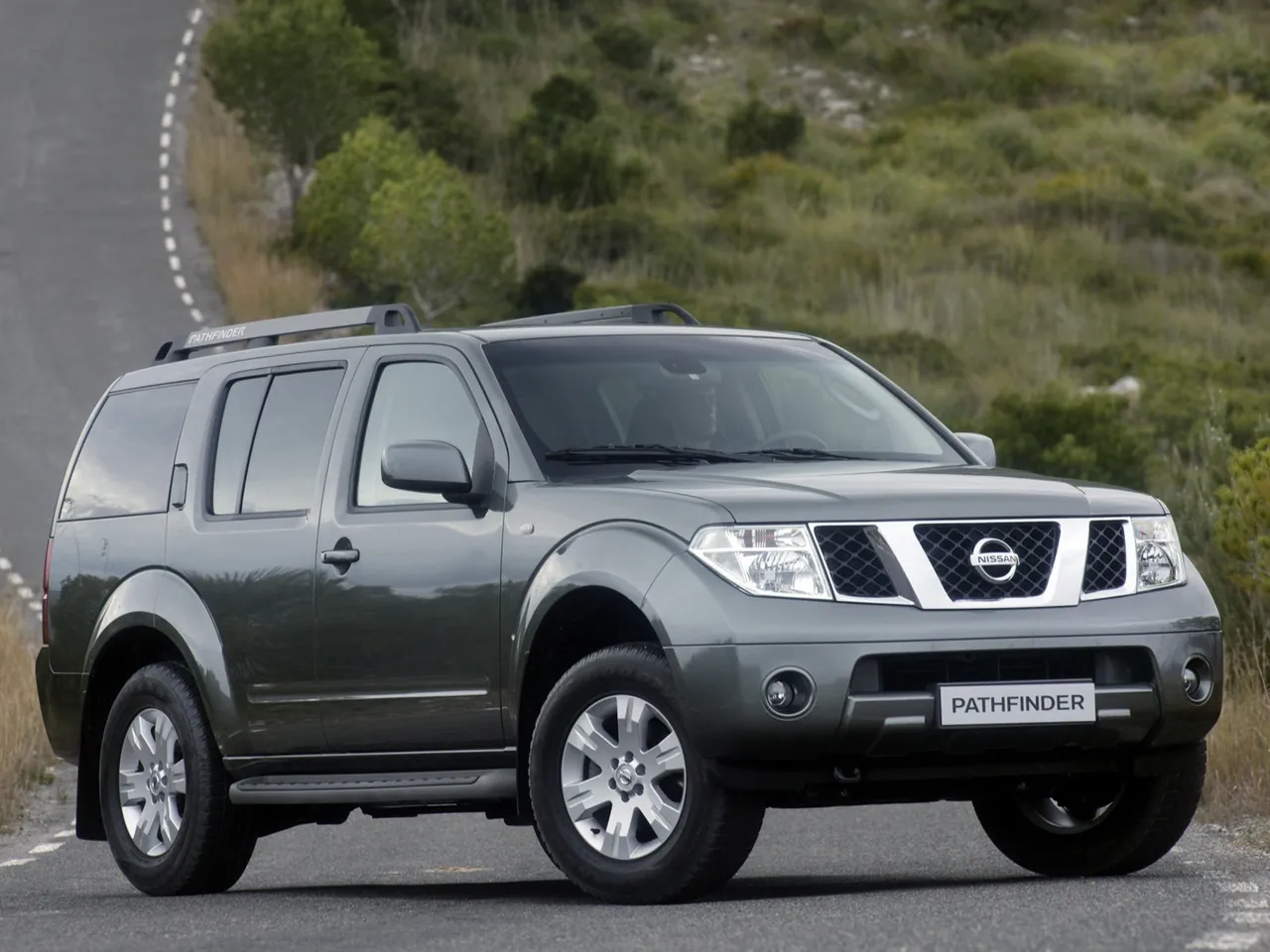 Nissan Pathfinder EUR (2005)