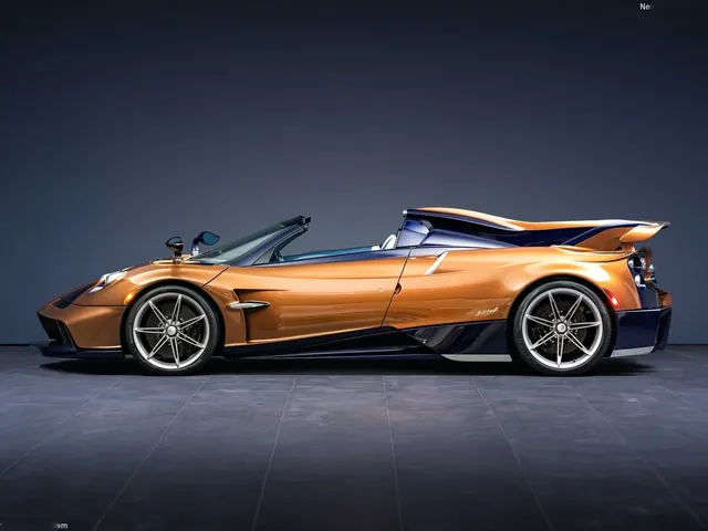 Pagani Huayra 70 Derecho (2026)