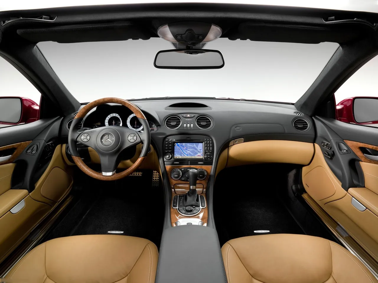 Mercedes-Benz SL-Class (2009) – interiér