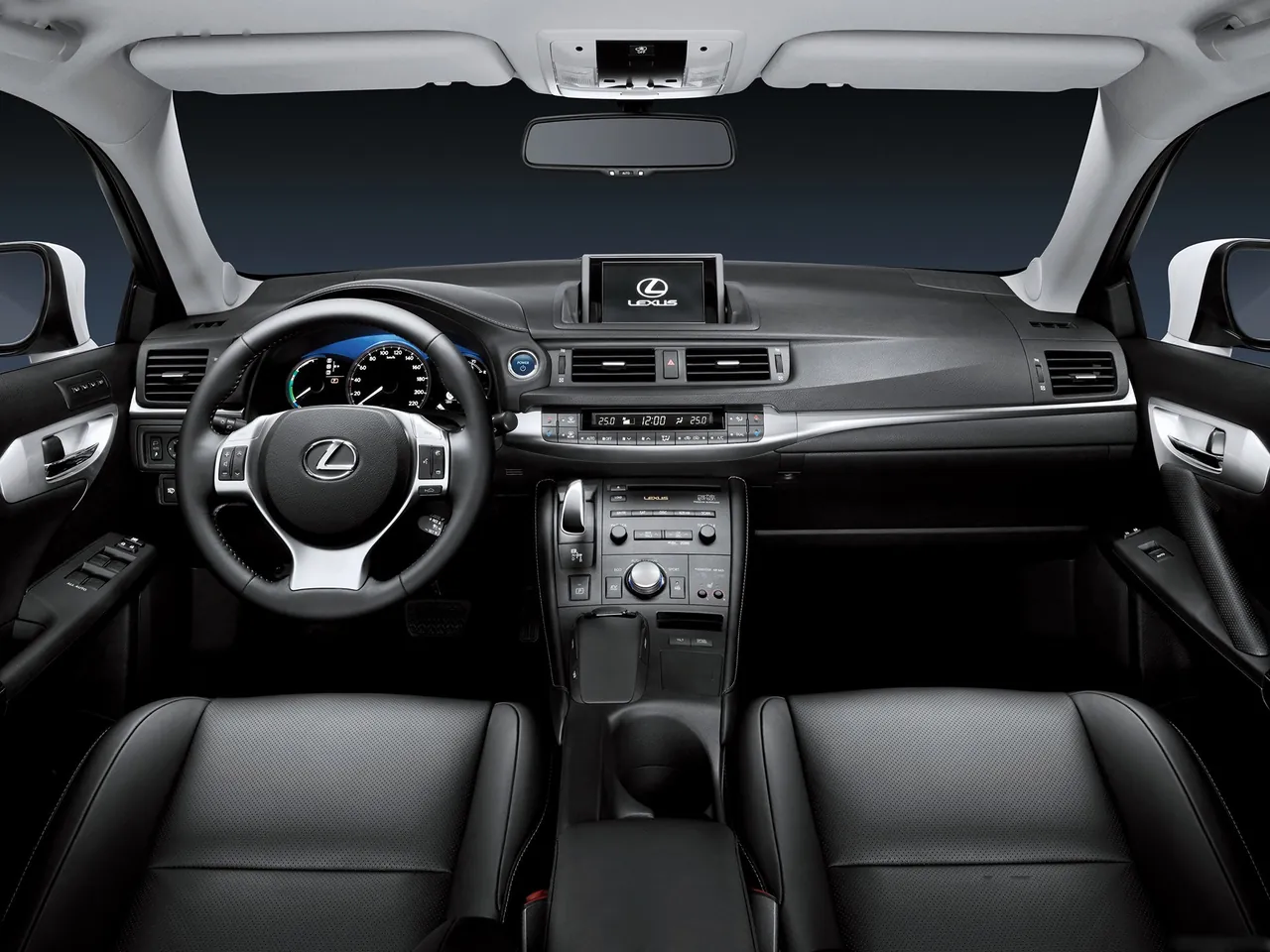 Lexus CT 200h (2011) – interiér