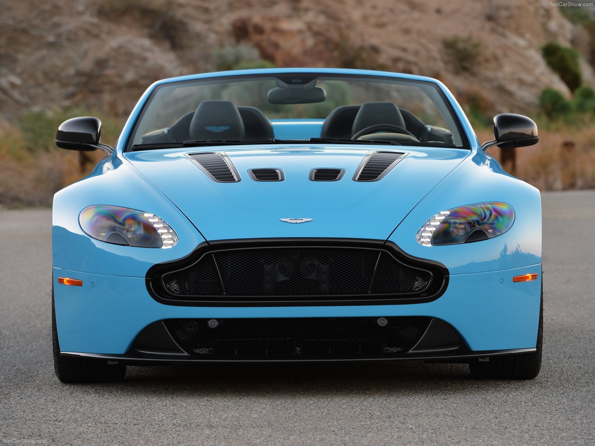 Aston Martin V12 Vantage S Roadster (2015) – zepředu