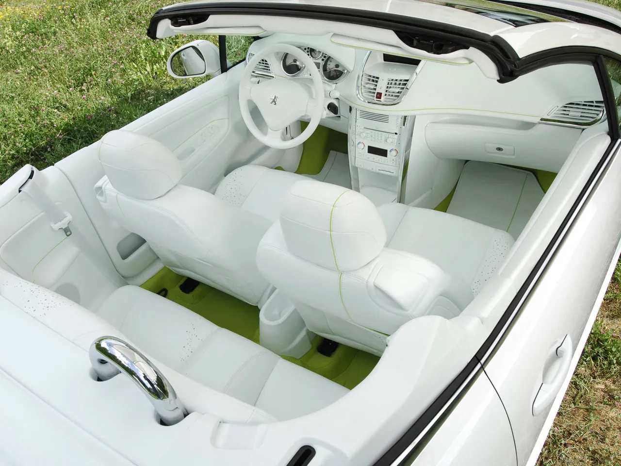 Peugeot 207 epure Concept (2006) – interiér