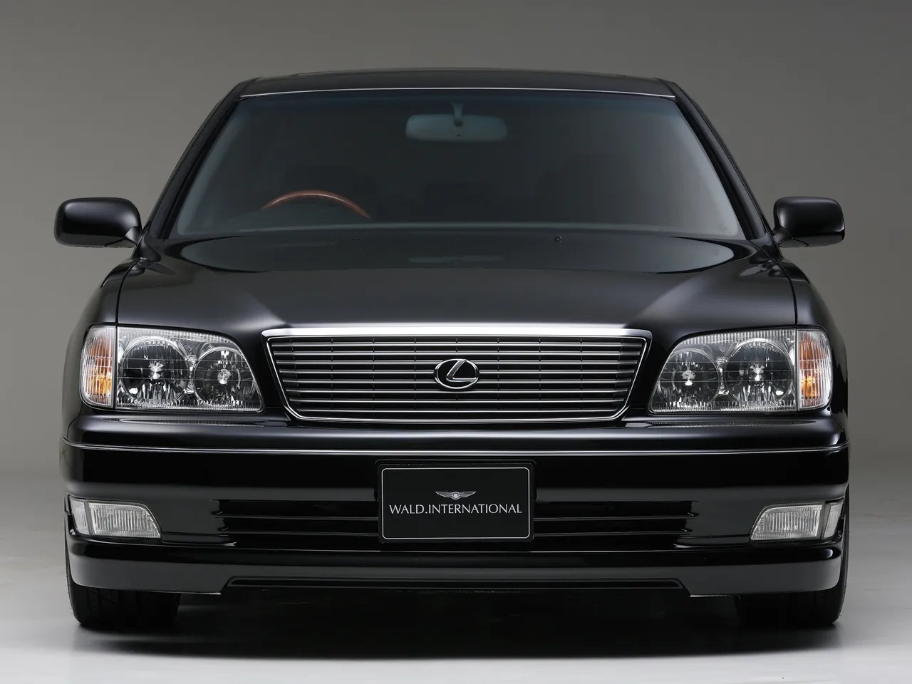 Wald Lexus LS (2000) – zepředu