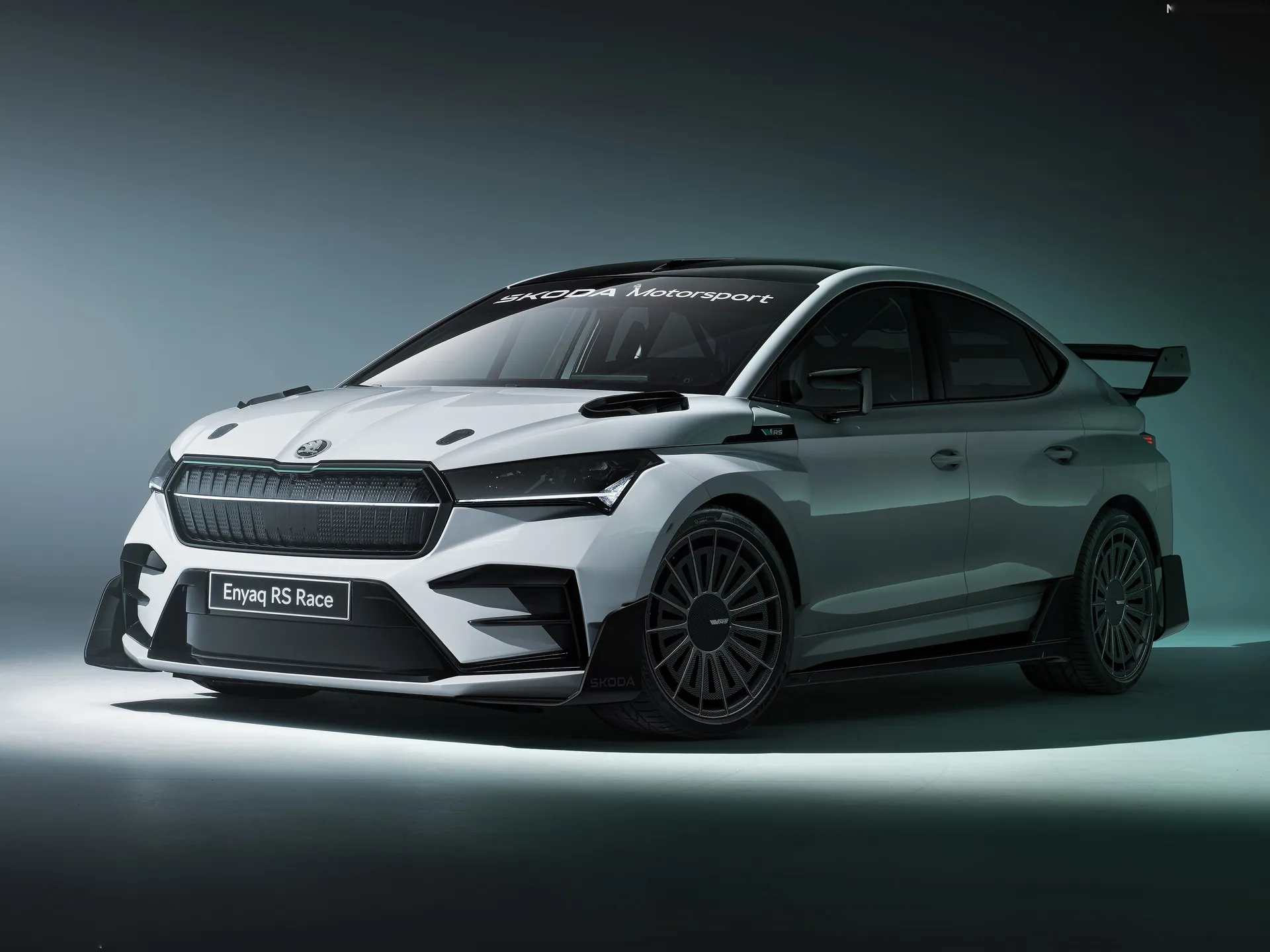 Skoda Enyaq RS Race Concept (2024)