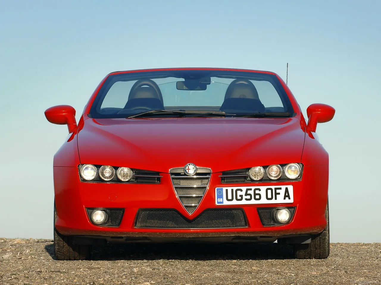 Alfa Romeo Spider [UK] (2006) - Front