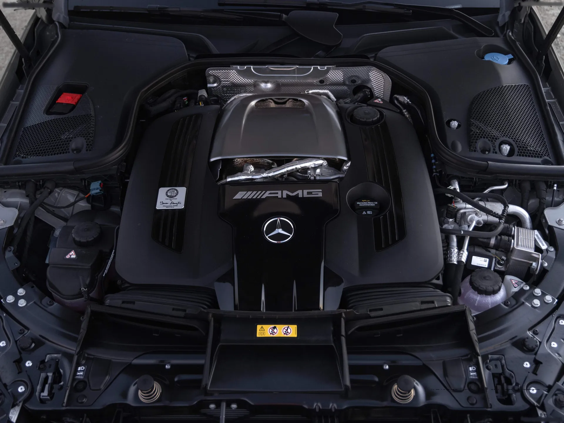 Mercedes-Benz AMG GT63 S E Performance 4-Door (2025) – motor