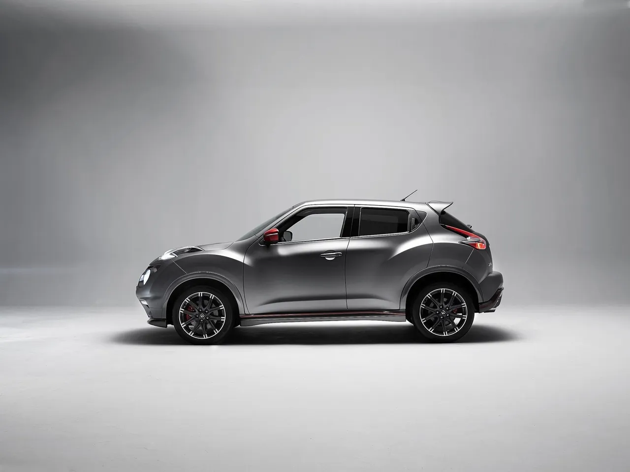 Nissan Juke Nismo RS (2015) – boční profil