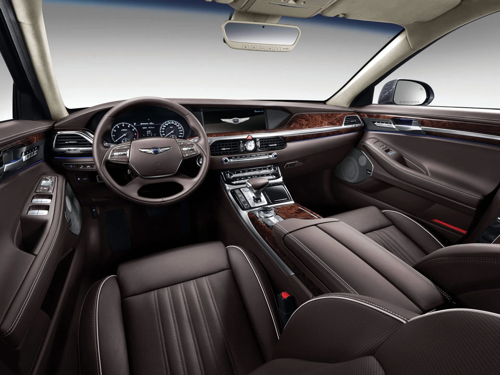 Genesis G90 (2017) – interiér