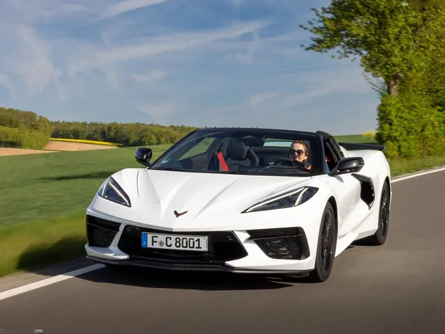 Chevrolet Corvette Stingray Convertible [EU] (2026)