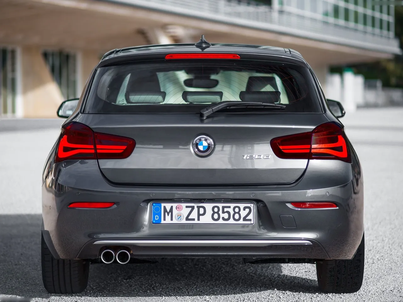 BMW 1-Series 3-door (2016) – zezadu