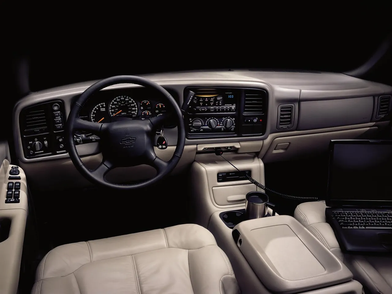 Chevrolet Suburban (2001) – interiér