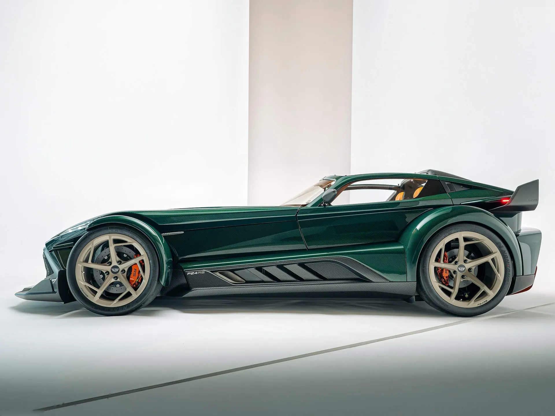 Donkervoort P24 RS (2027) – boční profil