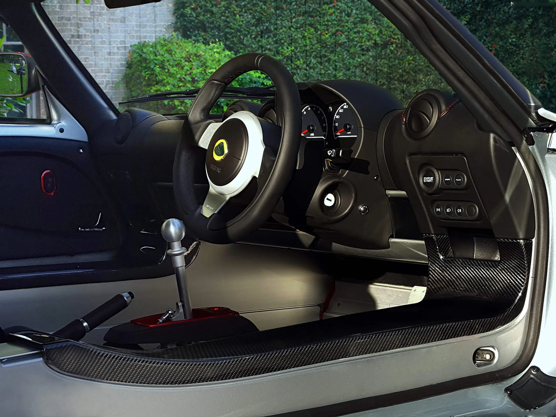 Lotus Exige Sport 380 (2017) – interiér