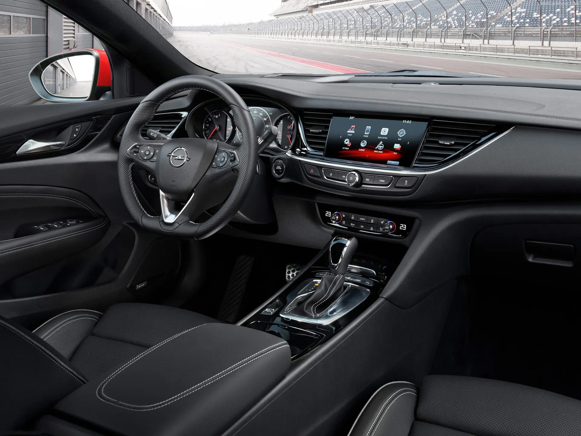 Opel Insignia GSi (2018) – interiér