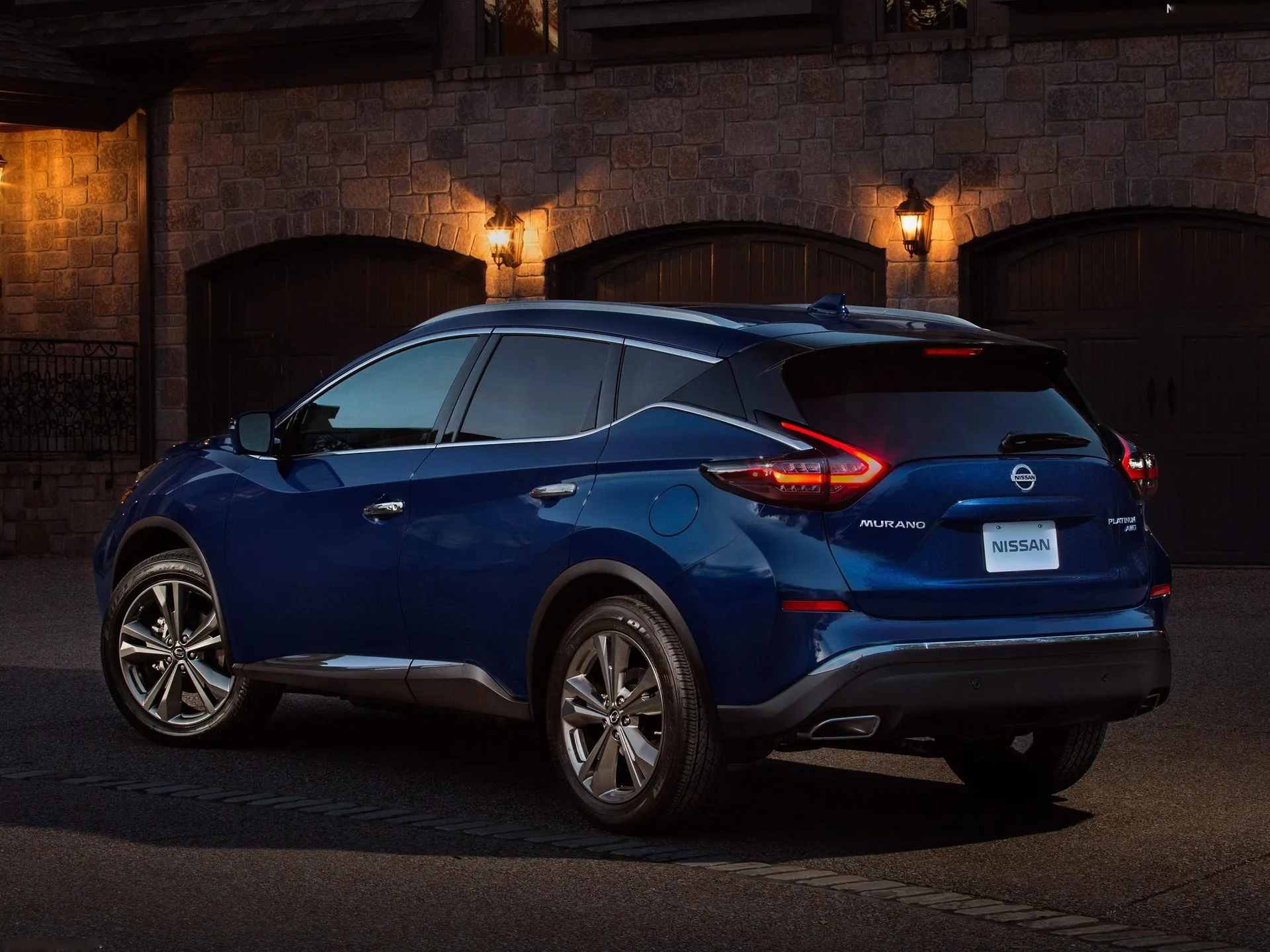 Nissan Murano (2019) - Rear Three-Quarter