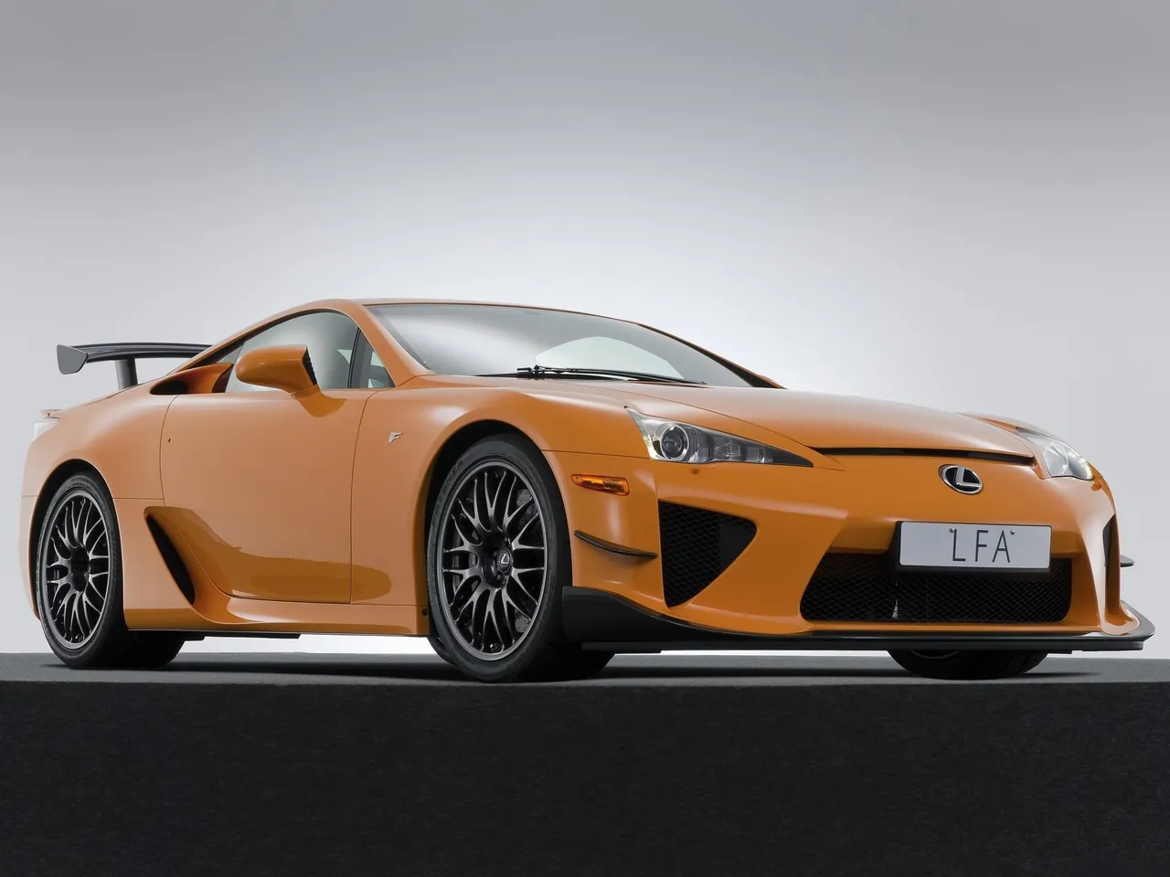 Lexus LFA Nurburgring Package (2012)