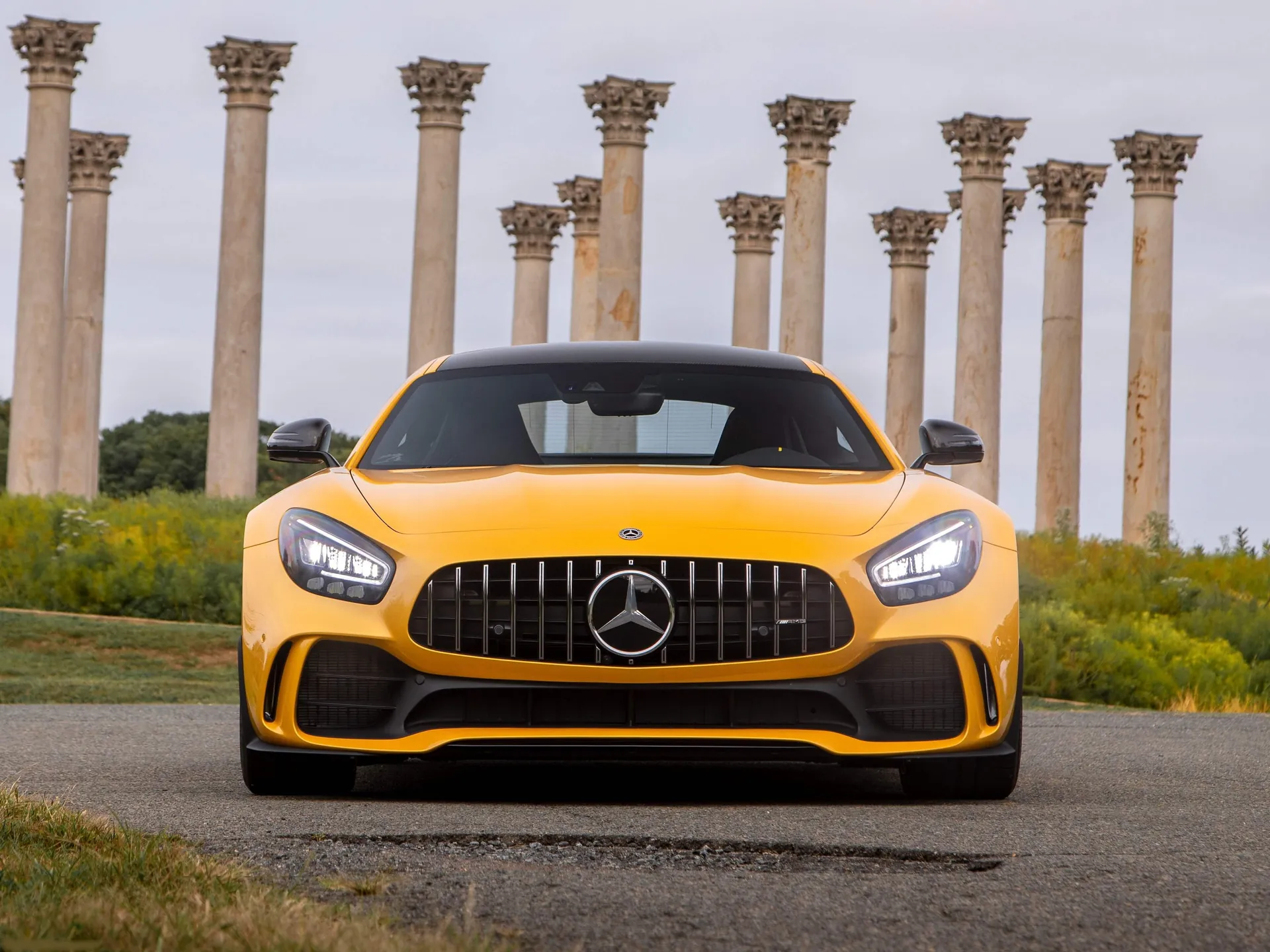 Mercedes-Benz AMG GT R (2020) - Front