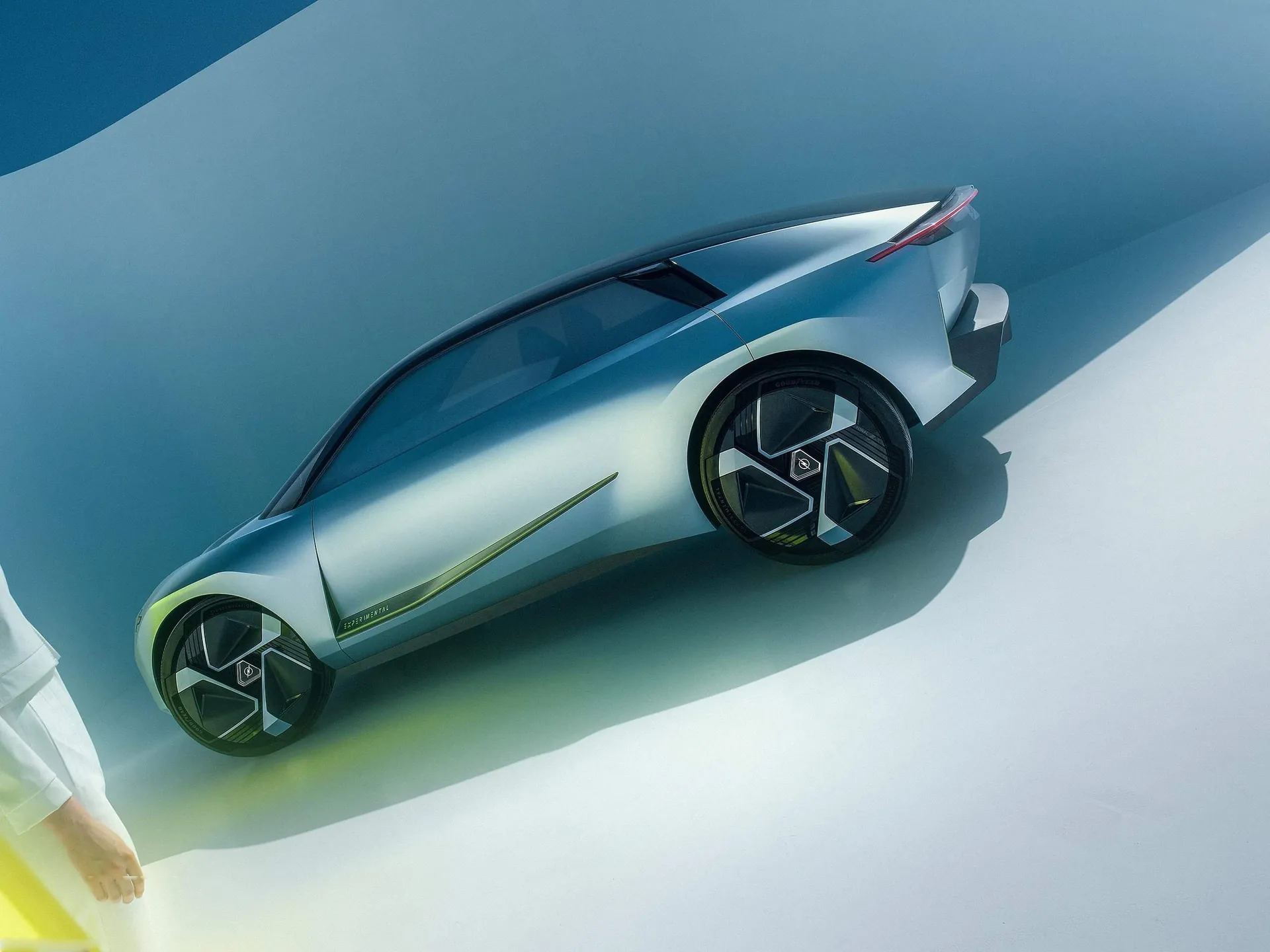 Opel Experimental Concept (2023) – boční profil