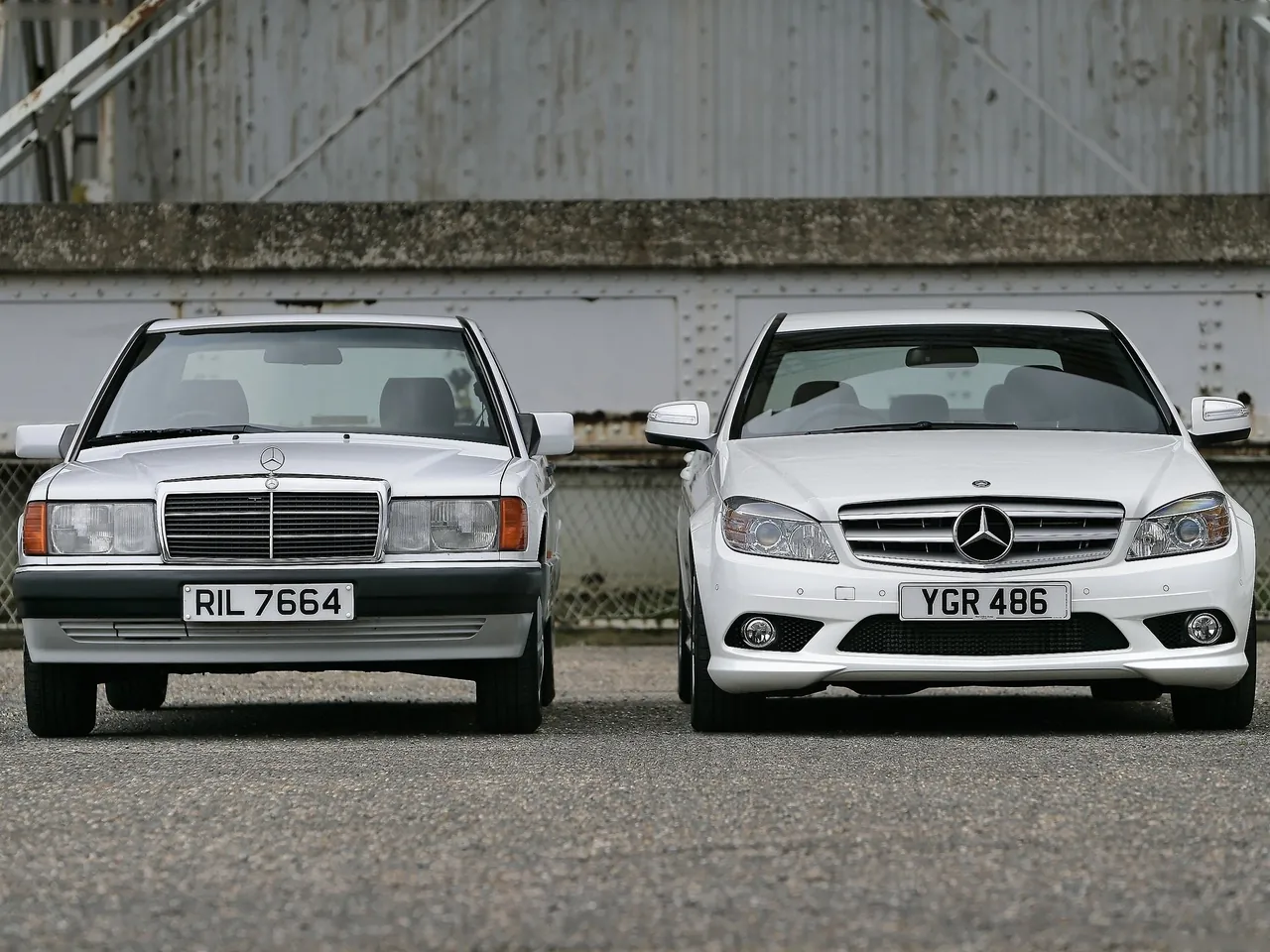 Mercedes-Benz 190E (1984) - Front