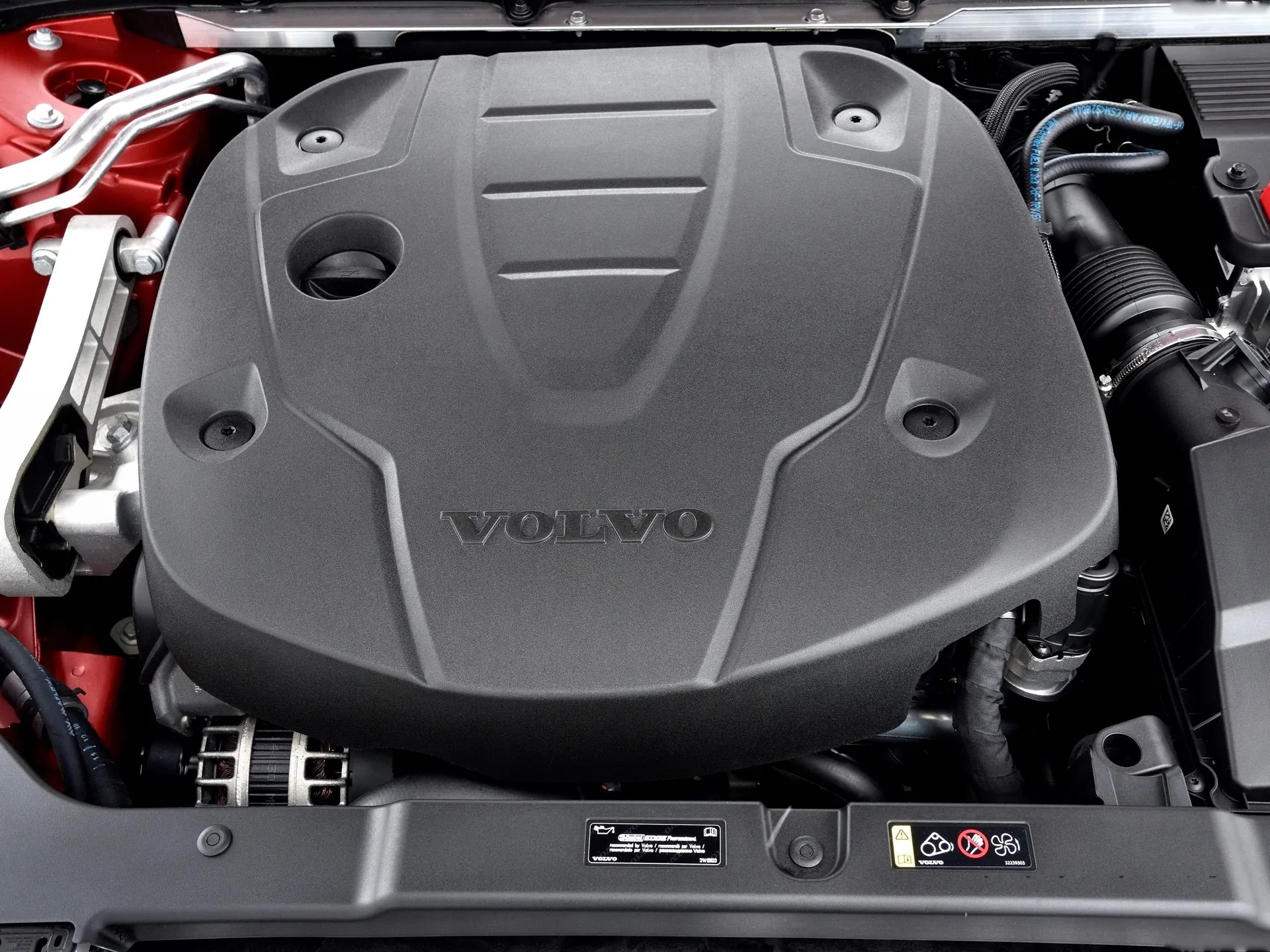Volvo V60 Cross Country (2019) – motorový prostor