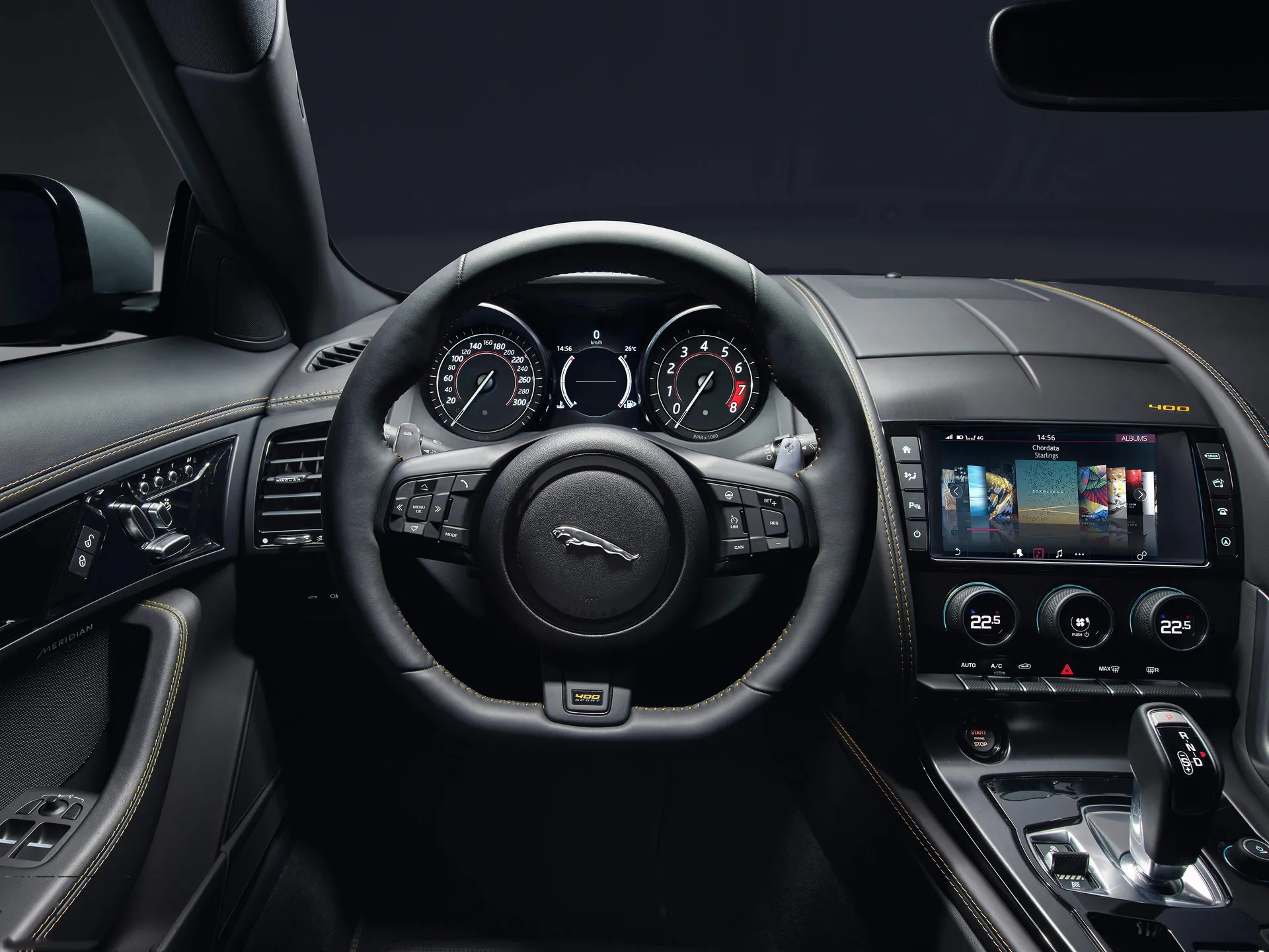 Jaguar F-Type (2018) – interiér