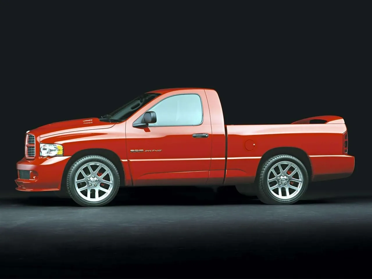 Dodge Ram SRT10 (2004) – boční profil