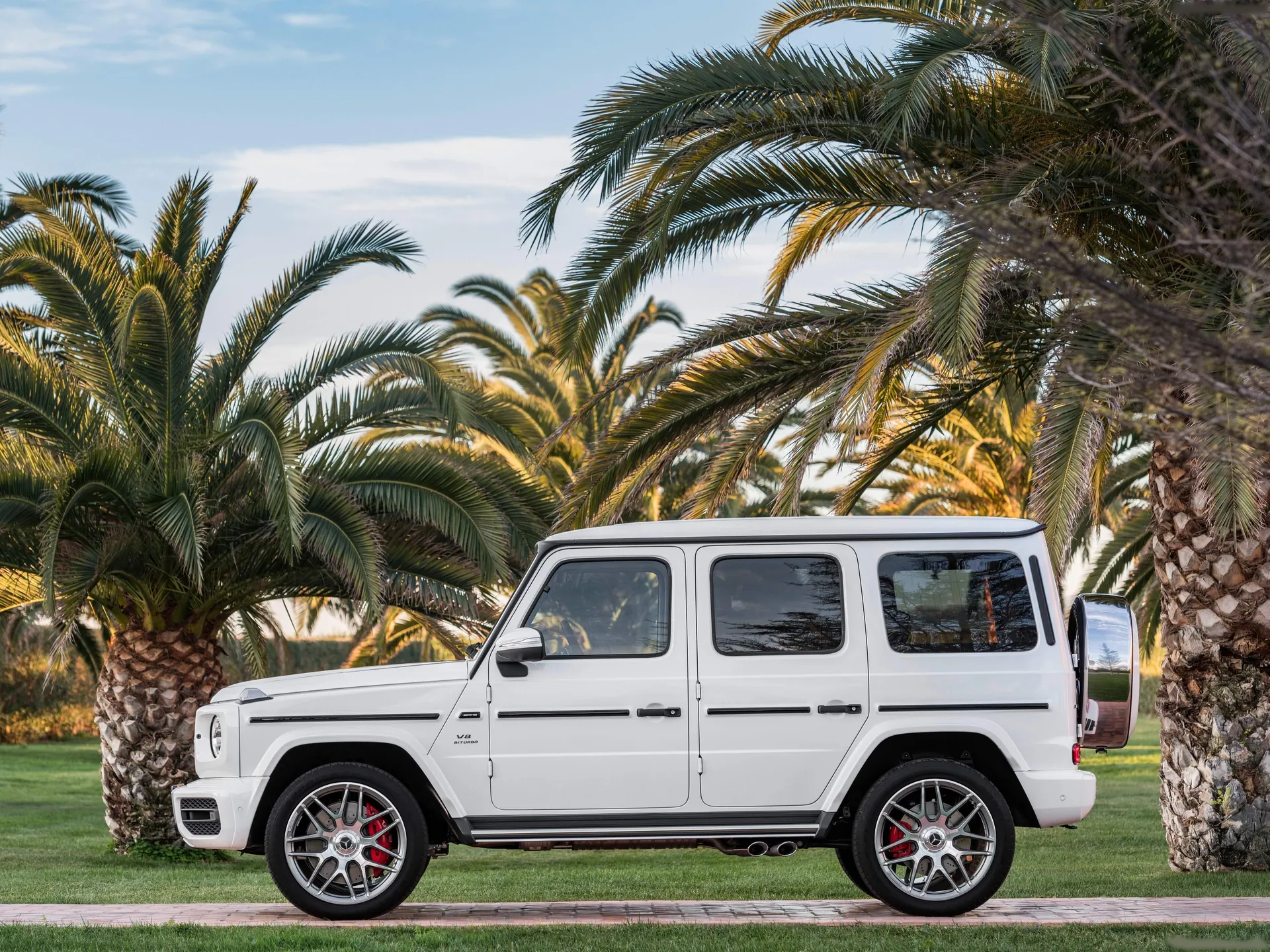 Mercedes-Benz G63 AMG (2019) - Side Profile