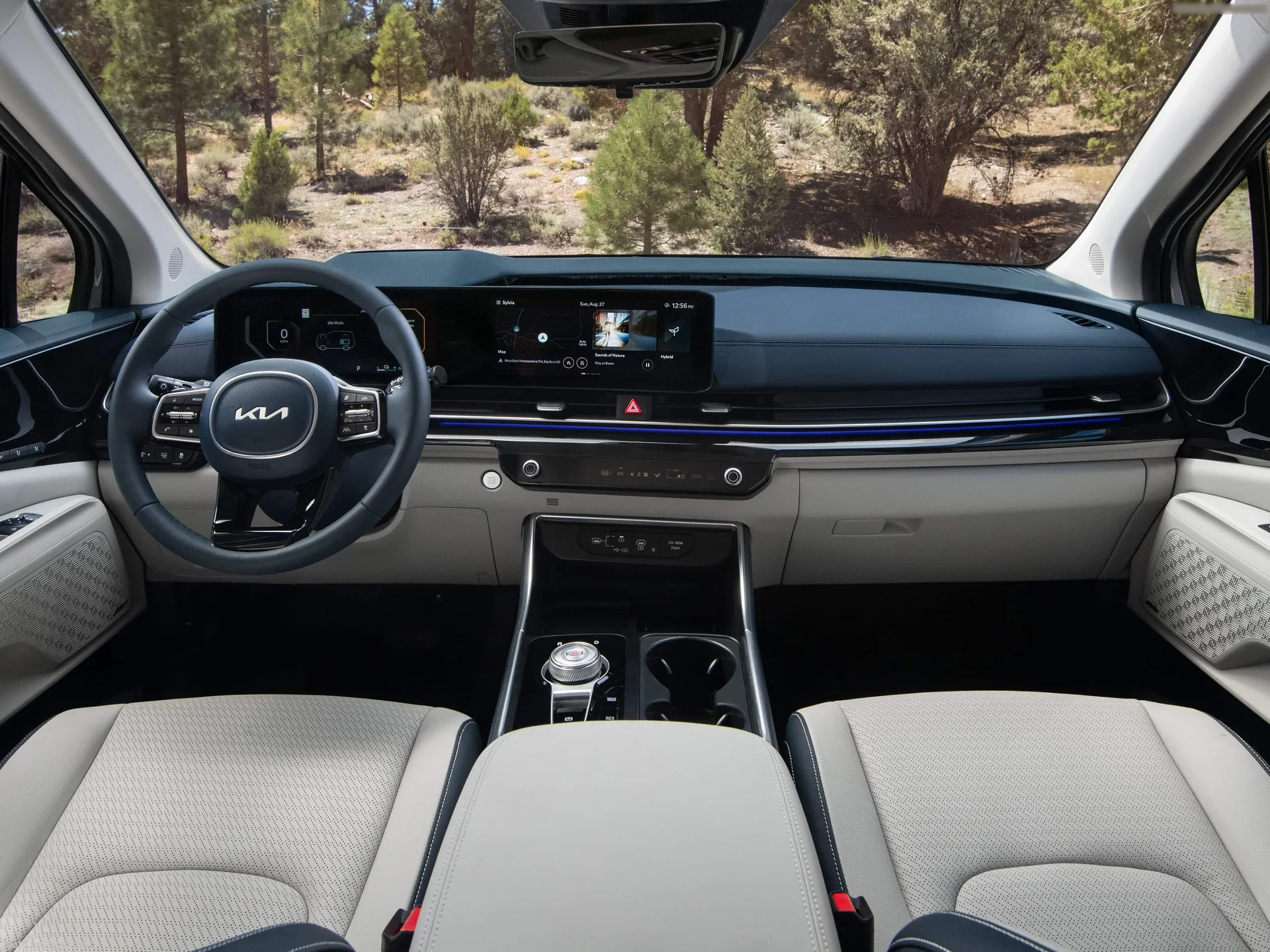 Kia Carnival (2025) – interiér