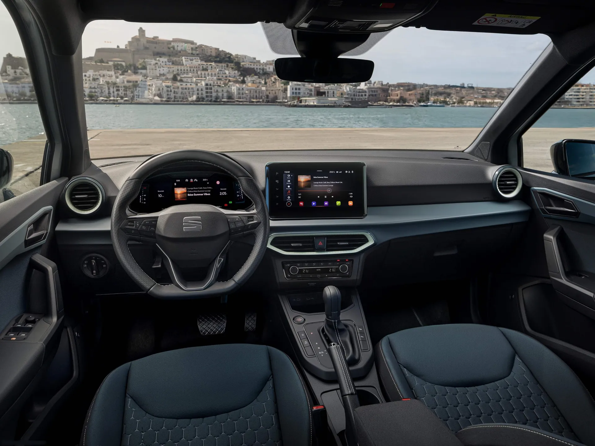 Seat Arona (2026) – interiér