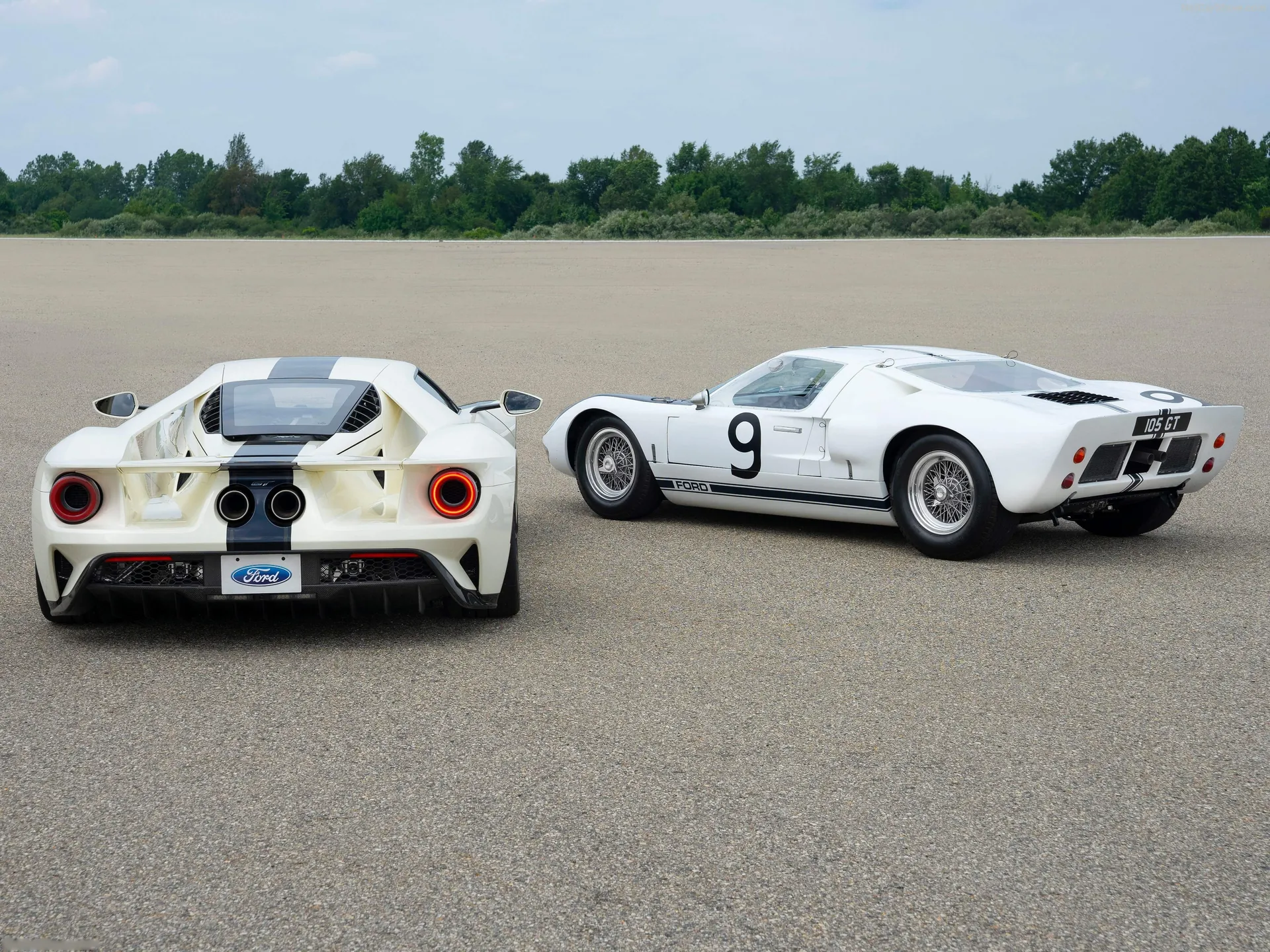 Ford GT Prototype (1964) – zadní tříčtvrteční pohled