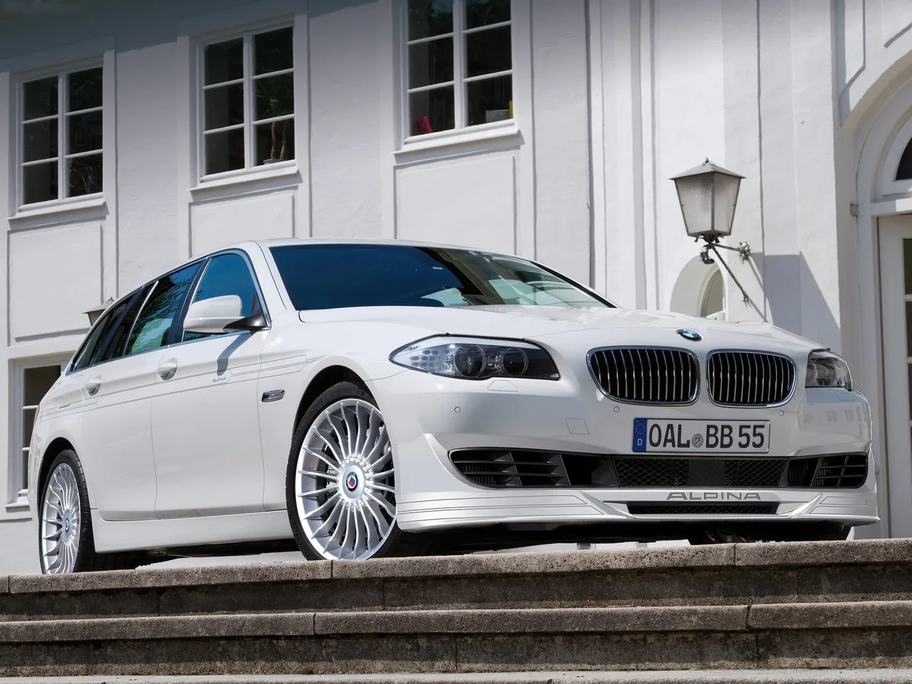Alpina BMW B5 Bi-Turbo Touring (2011)