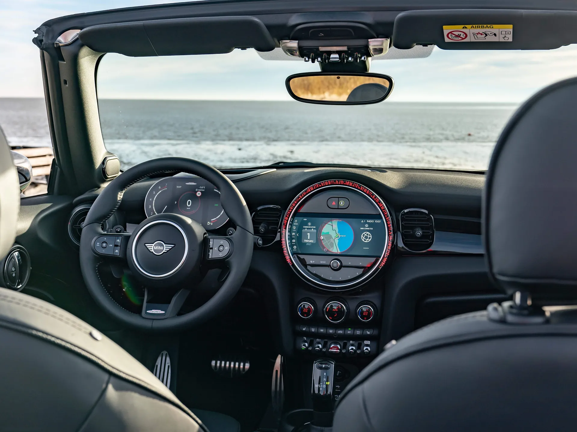 Mini John Cooper Works Convertible (2022) - Interior