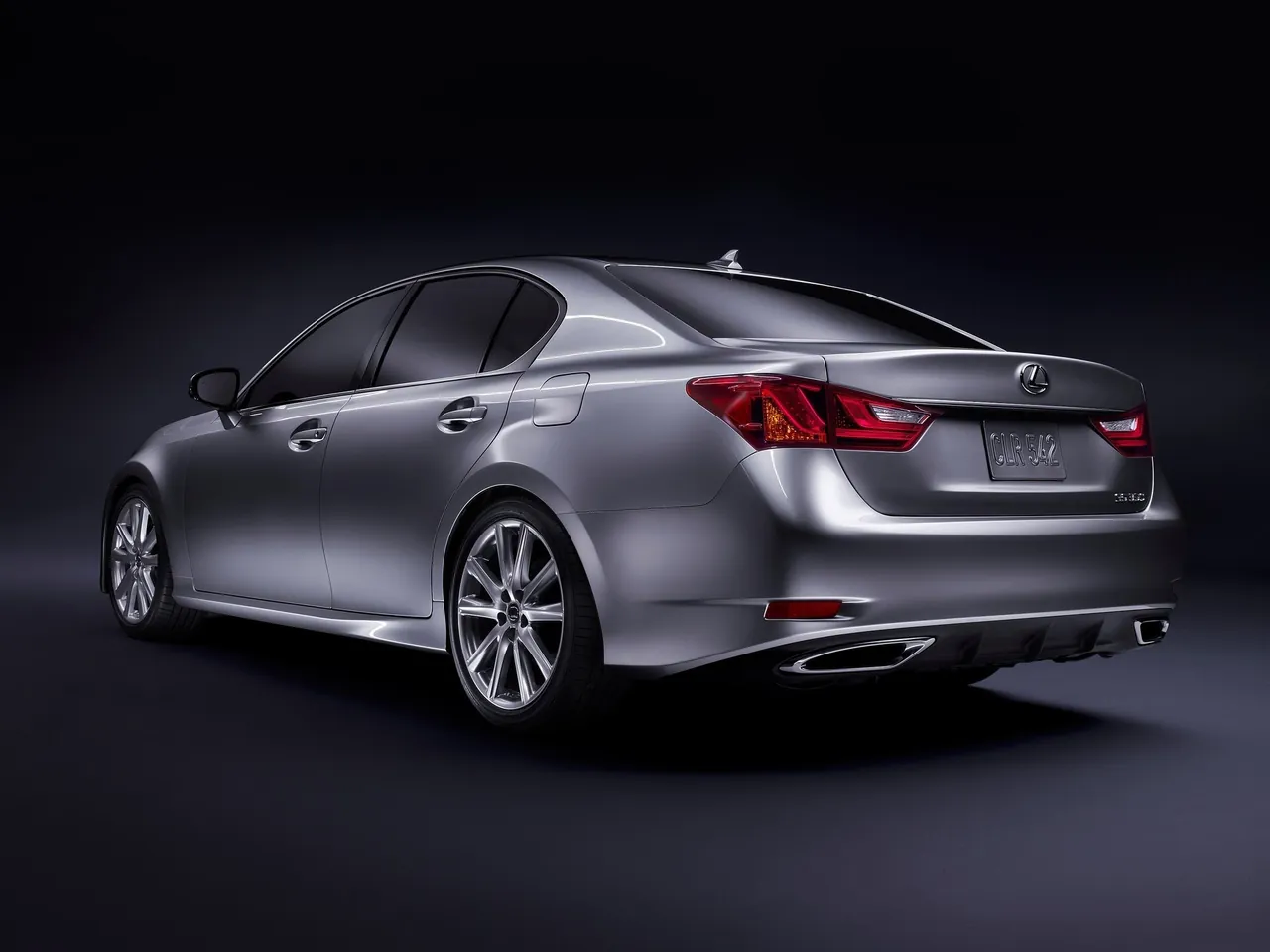 Lexus GS 350 (2013) – zadní tříčtvrteční pohled