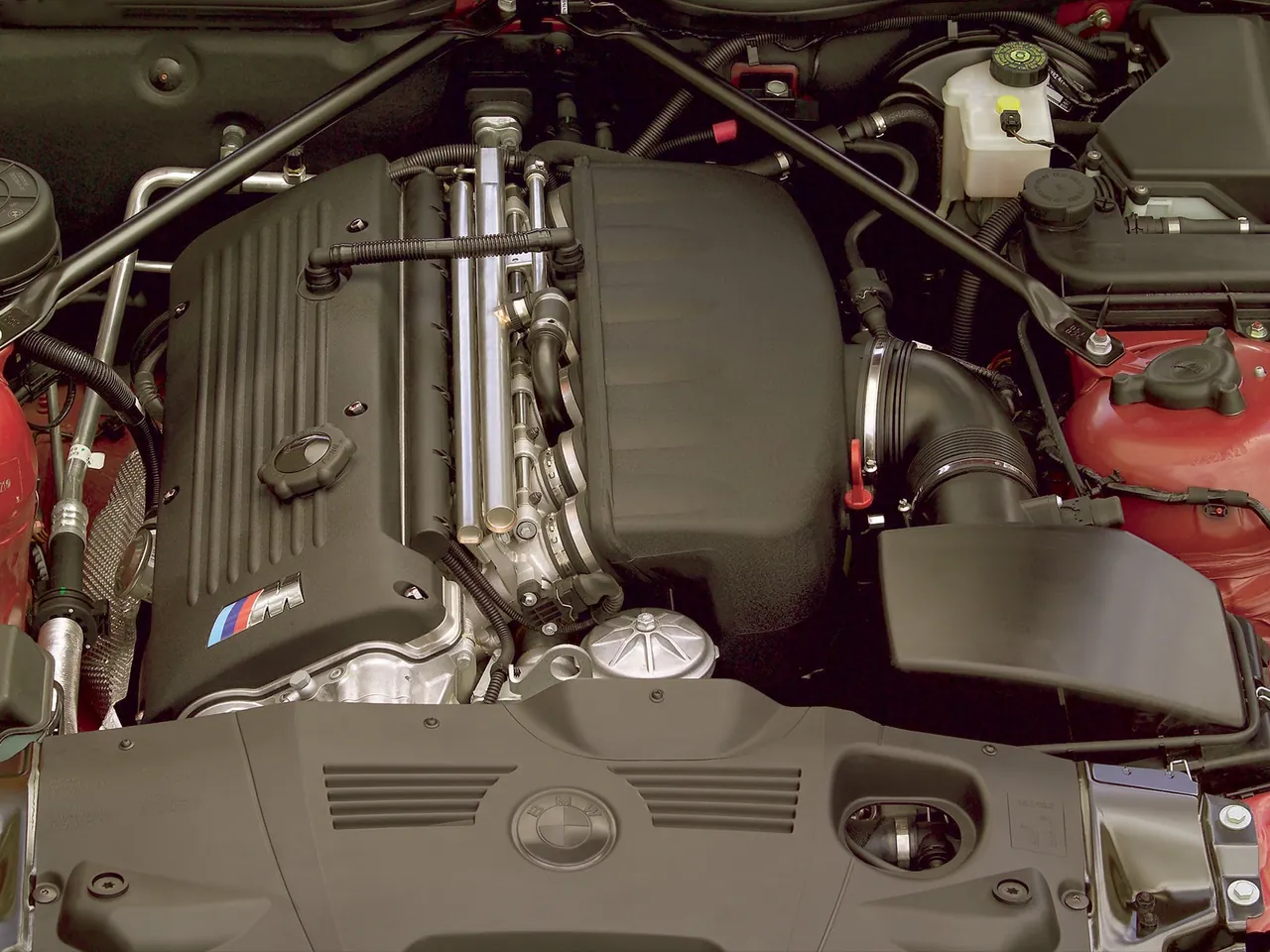BMW Z4 M Roadster (2006) - Engine Bay