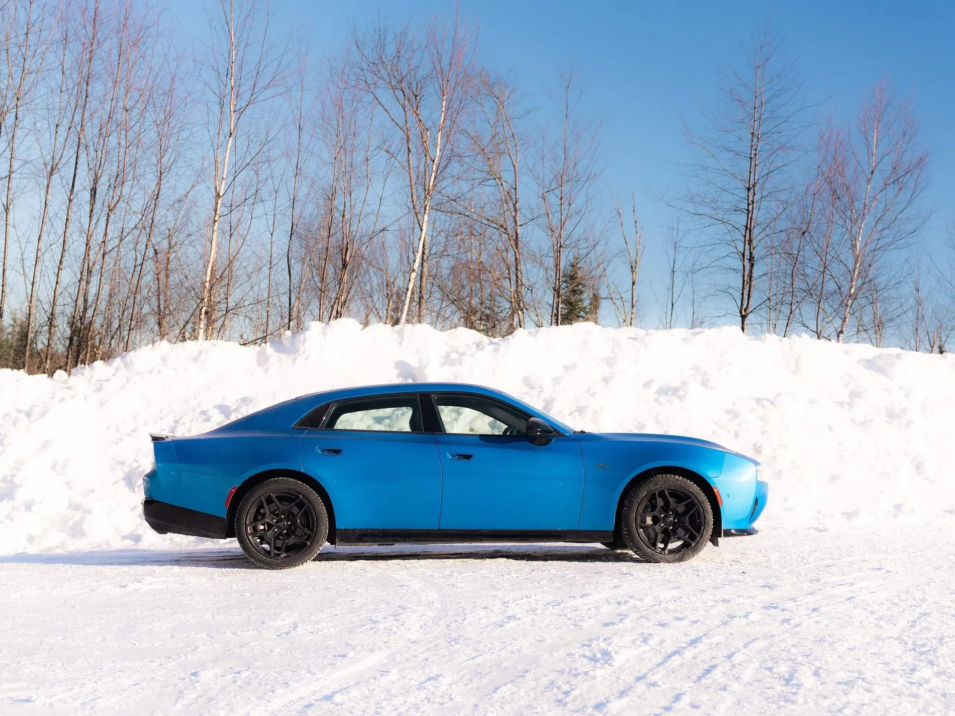 Dodge Charger Sedan SIXPACK (2026) – boční profil