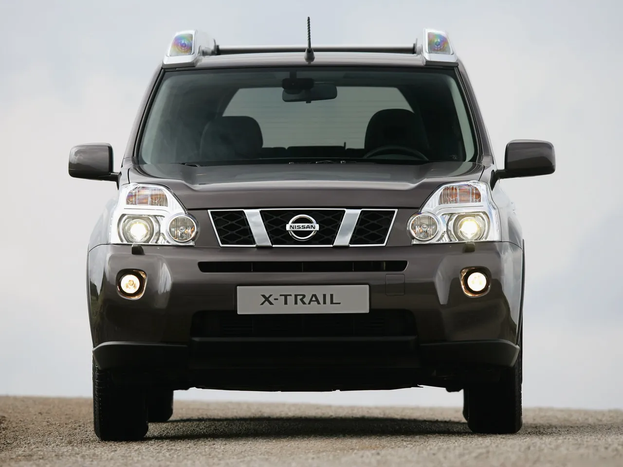 Nissan X-Trail (2008) - Front