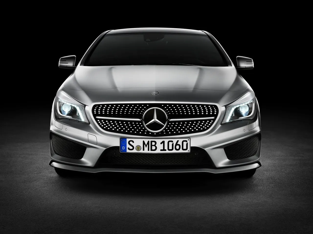Mercedes-Benz CLA-Class (2014) - Front