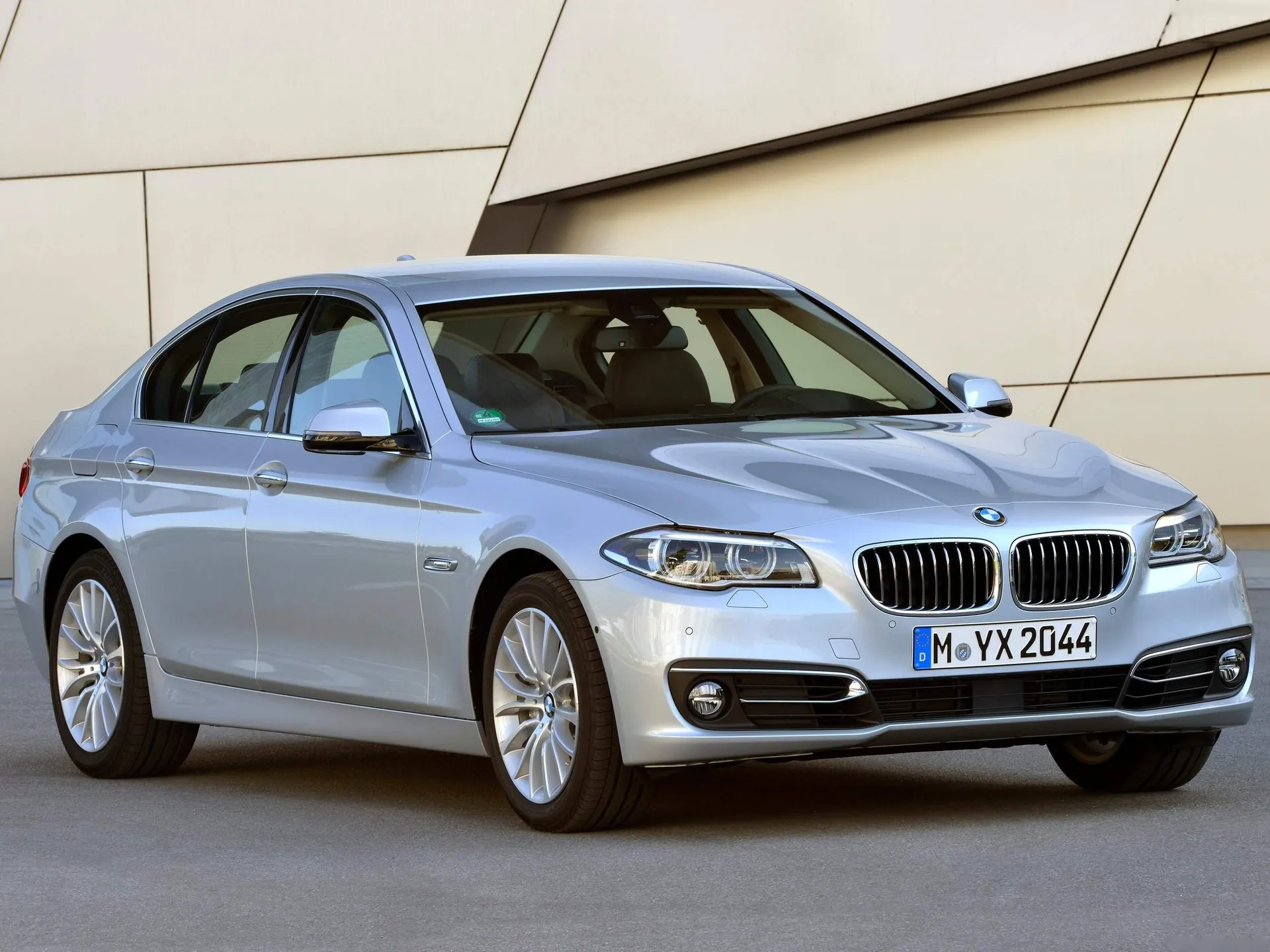 BMW 5-Series (2014)
