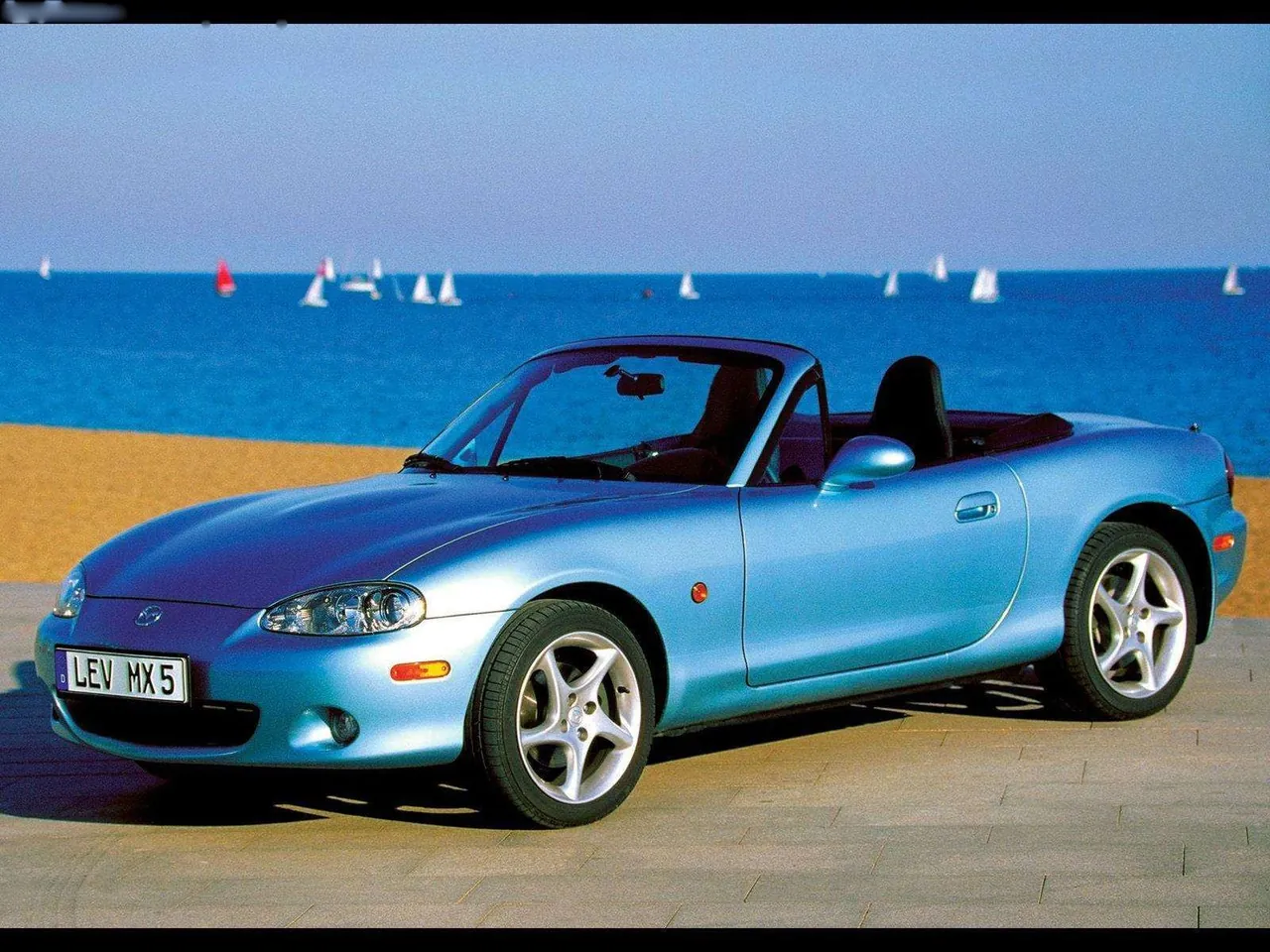 Mazda MX5 (2000)