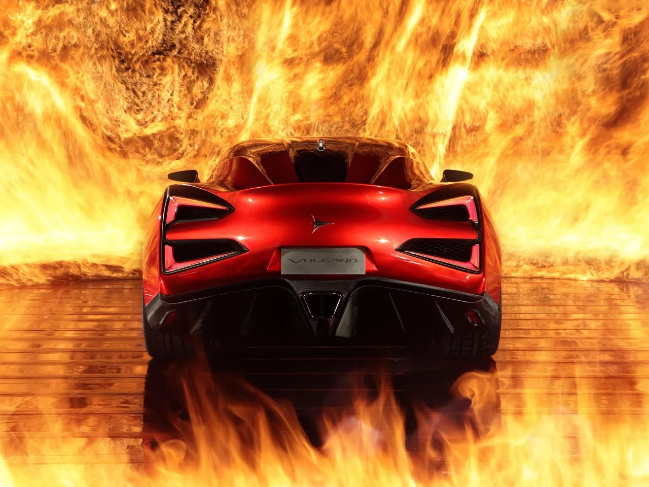Icona Vulcano (2013) – zezadu