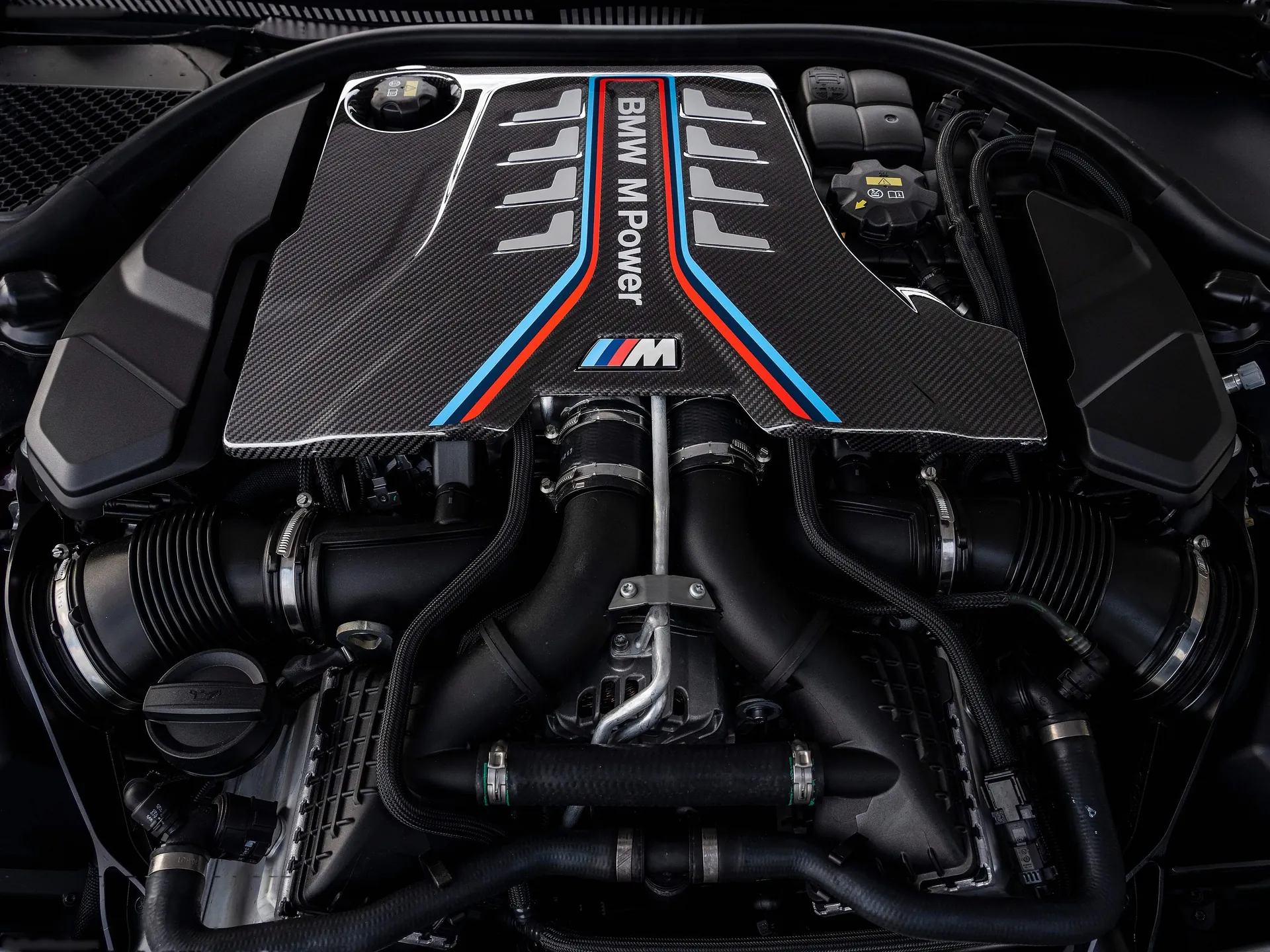 BMW M8 Gran Coupe Competition (2020) – motor