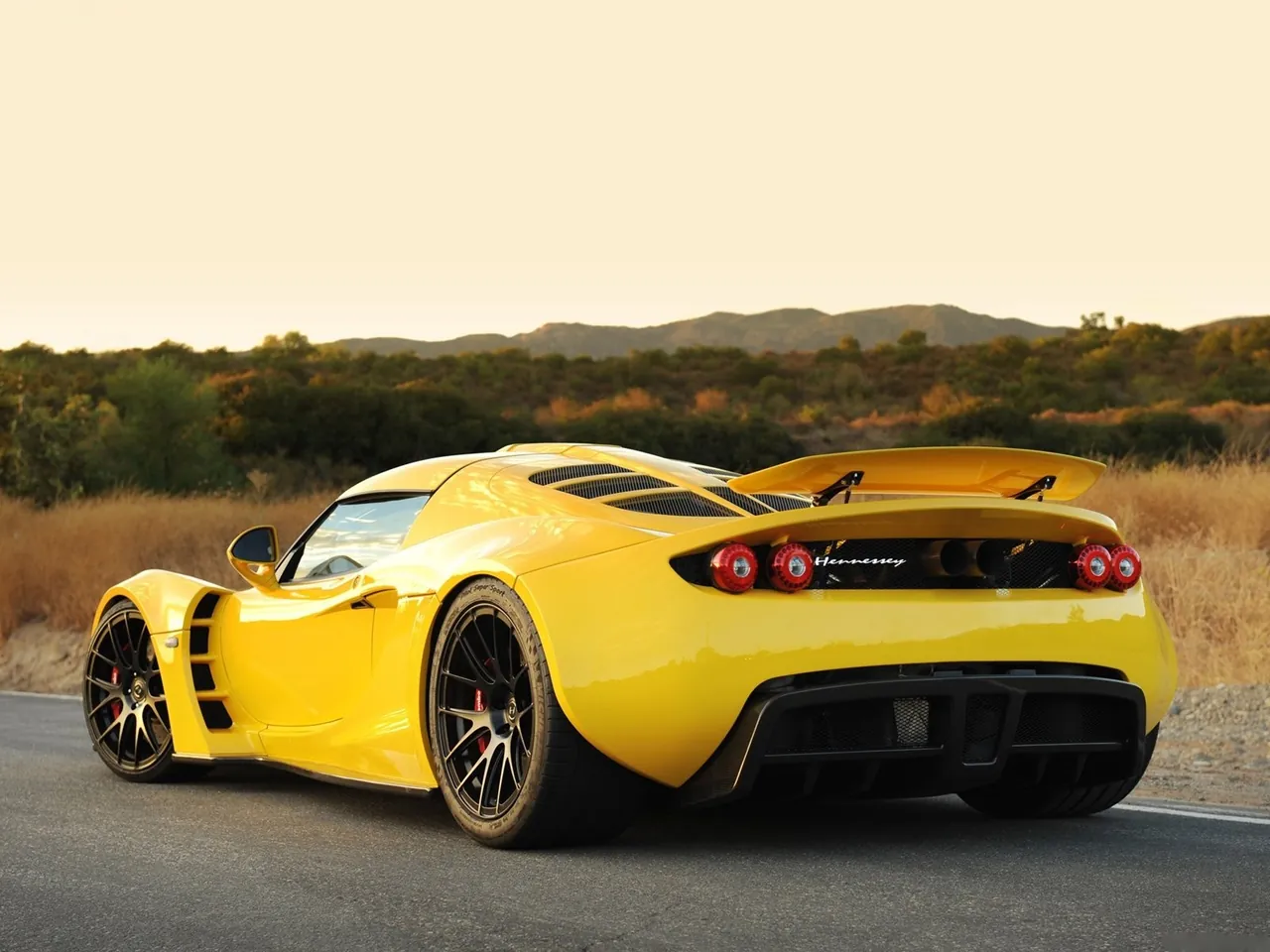 Hennessey Venom GT (2011) – zadní tříčtvrteční pohled