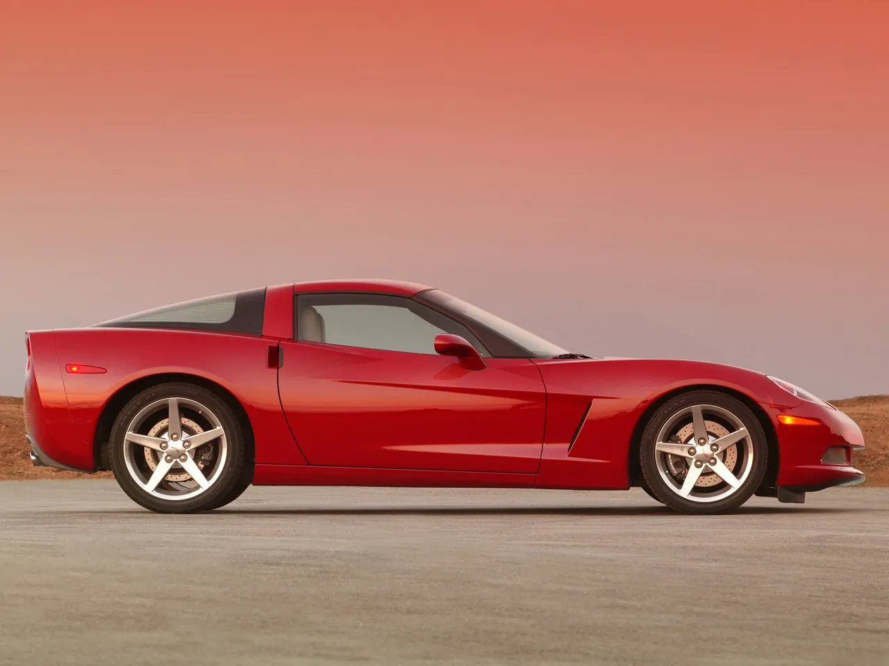 Chevrolet Corvette (2005) – boční profil