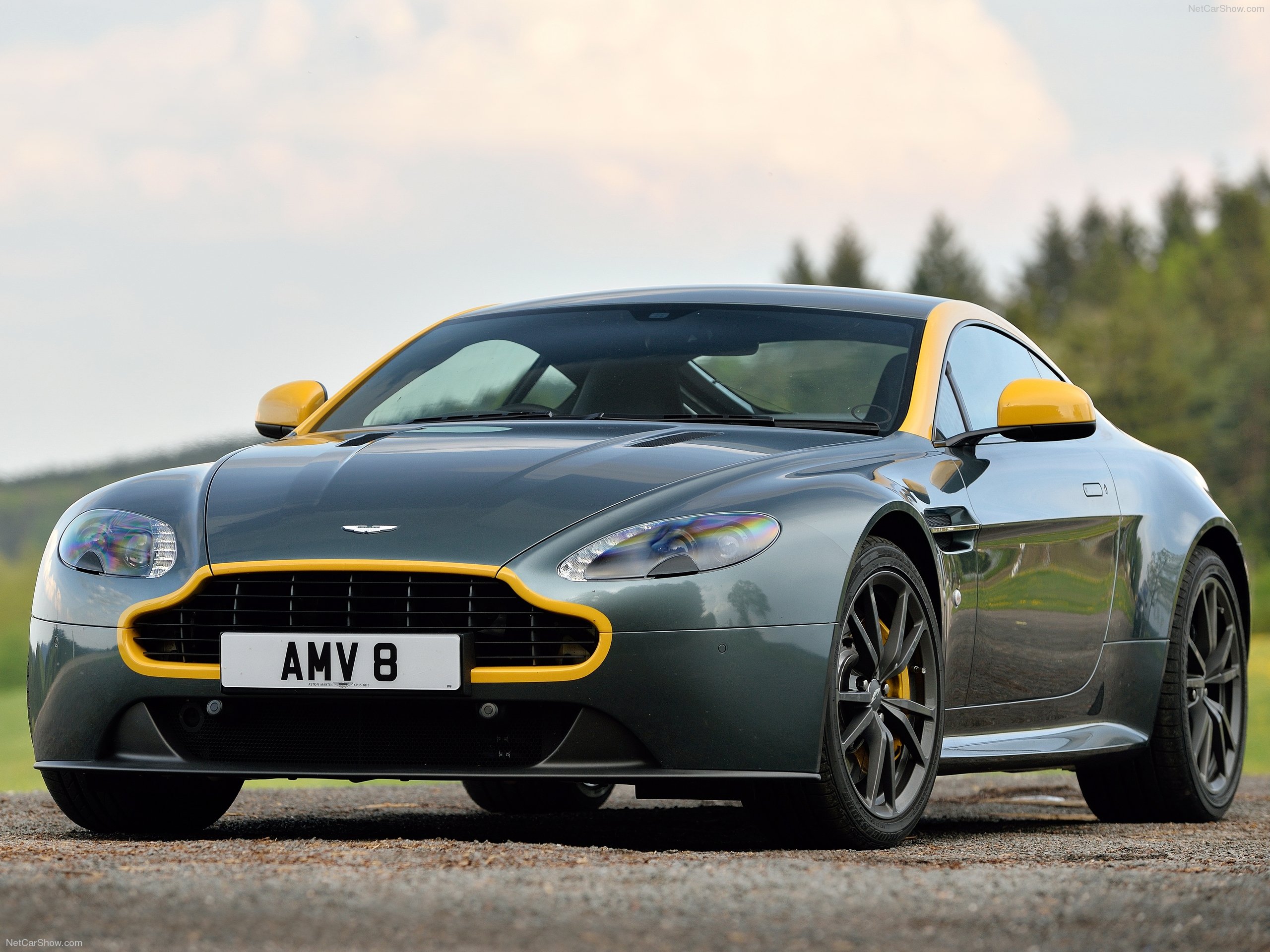 Aston Martin V8 Vantage N430 (2015)