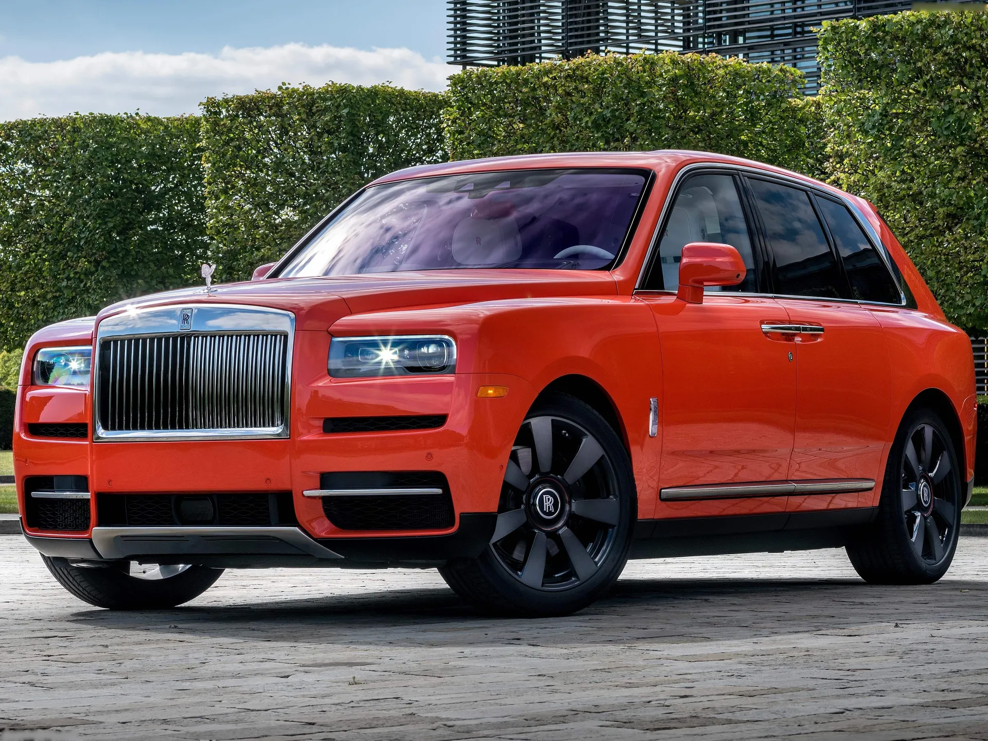 Rolls-Royce Cullinan (2019)