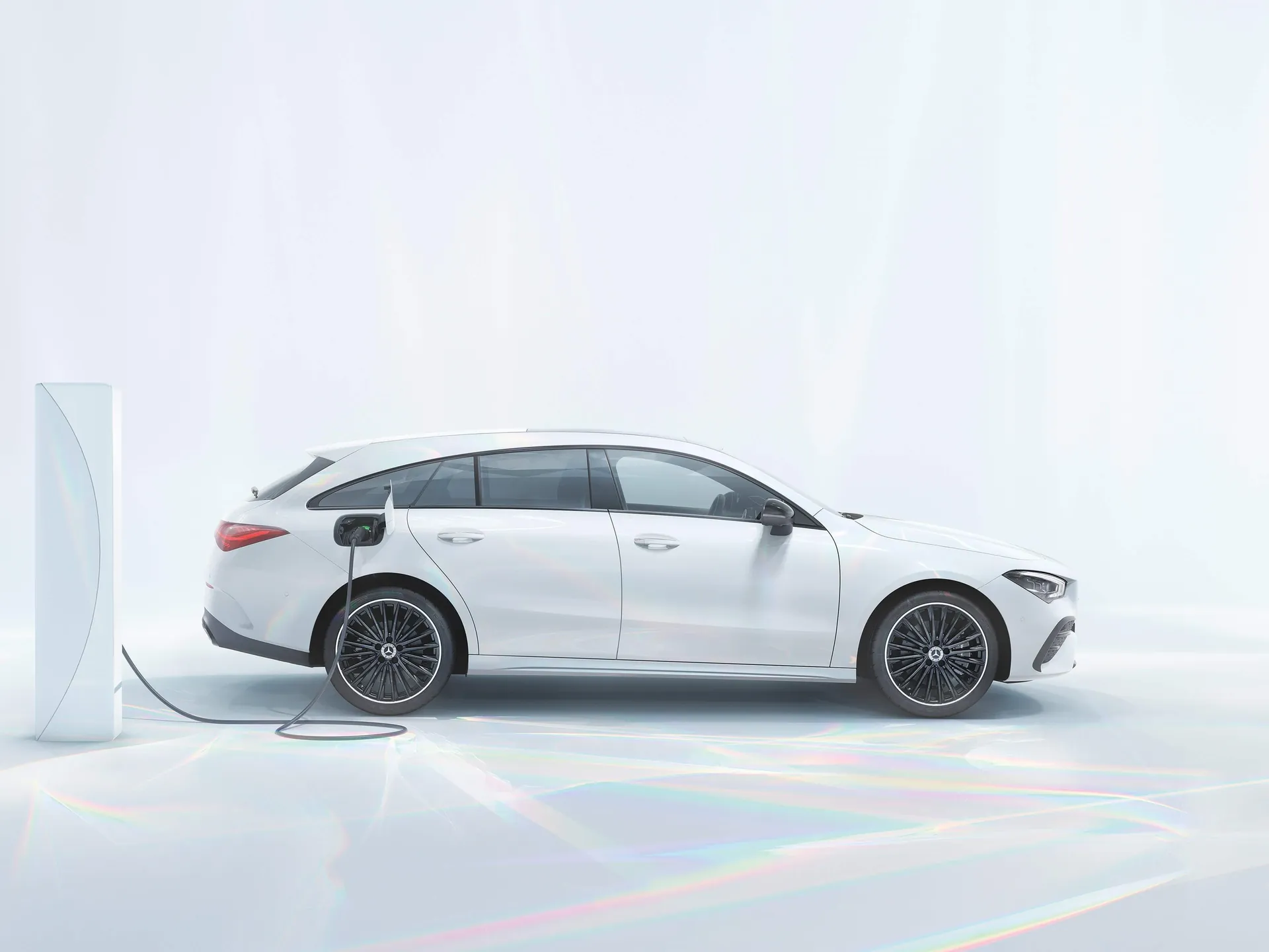 Mercedes-Benz CLA Shooting Brake (2024) – boční profil